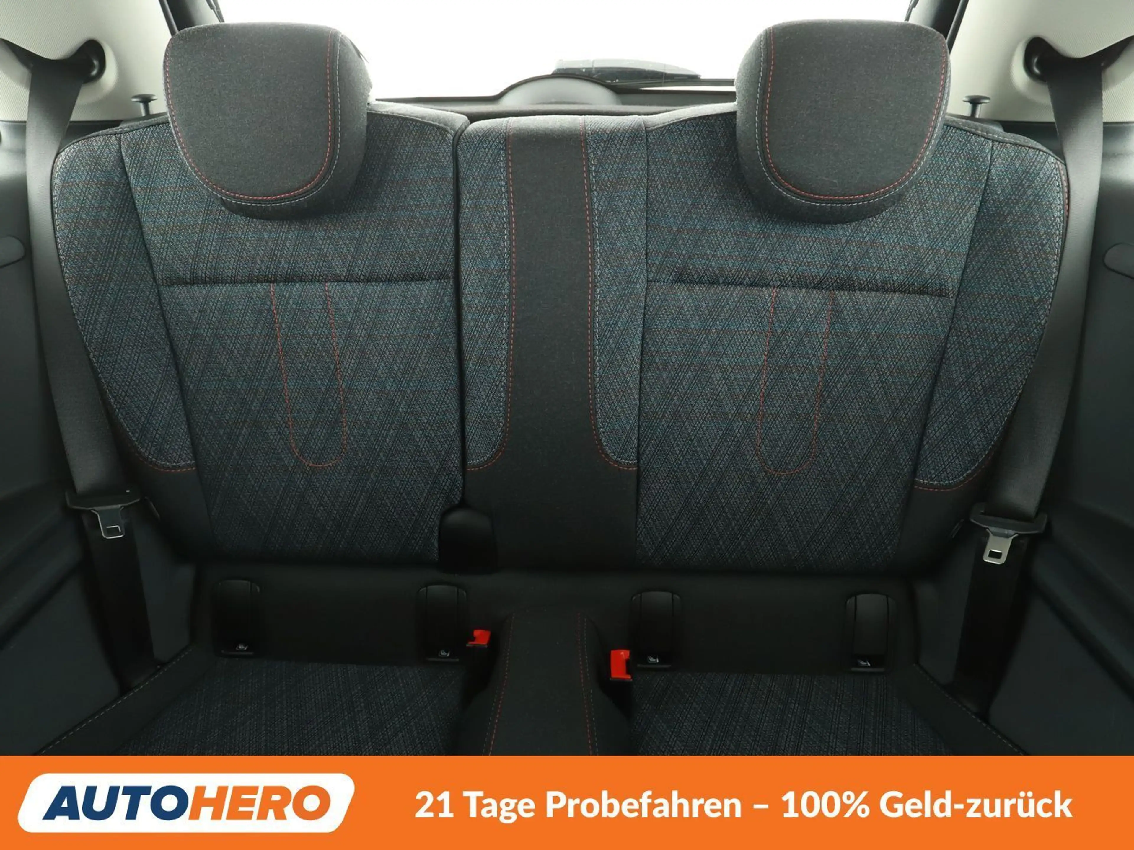 MINI Cooper Coupe Cooper C Essential Trim Aut.*NAVI*TEMPO*PDC* — photo 15