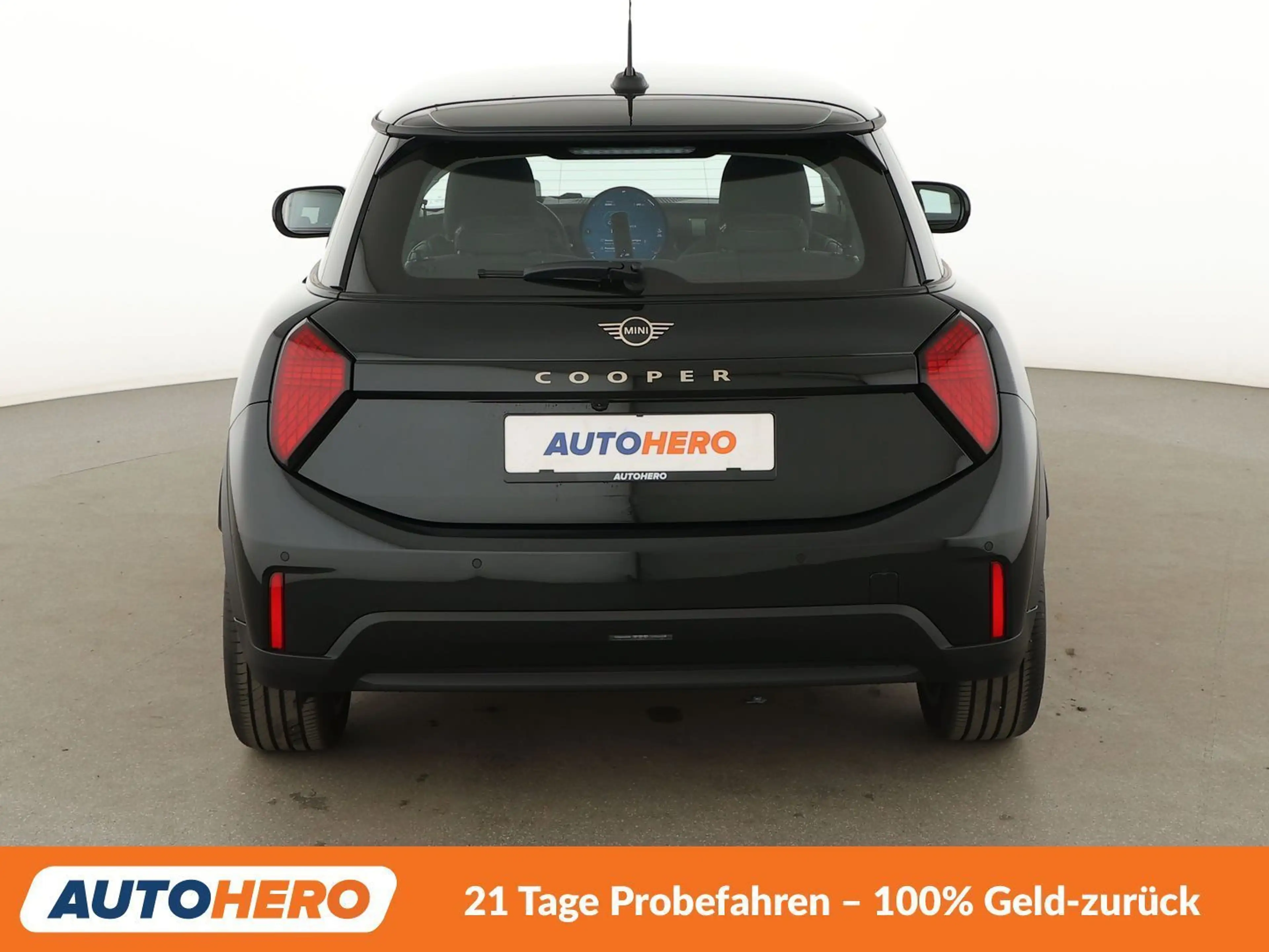 MINI Cooper Coupe Cooper C Essential Trim Aut.*NAVI*TEMPO*PDC* — photo 5