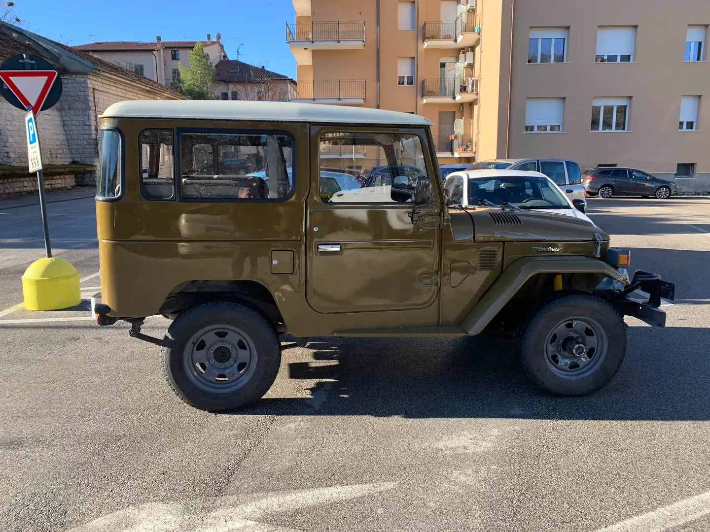 Toyota Land Cruiser bj 42 bj42 ASI 3.4 diesel 6p Marrón - 2