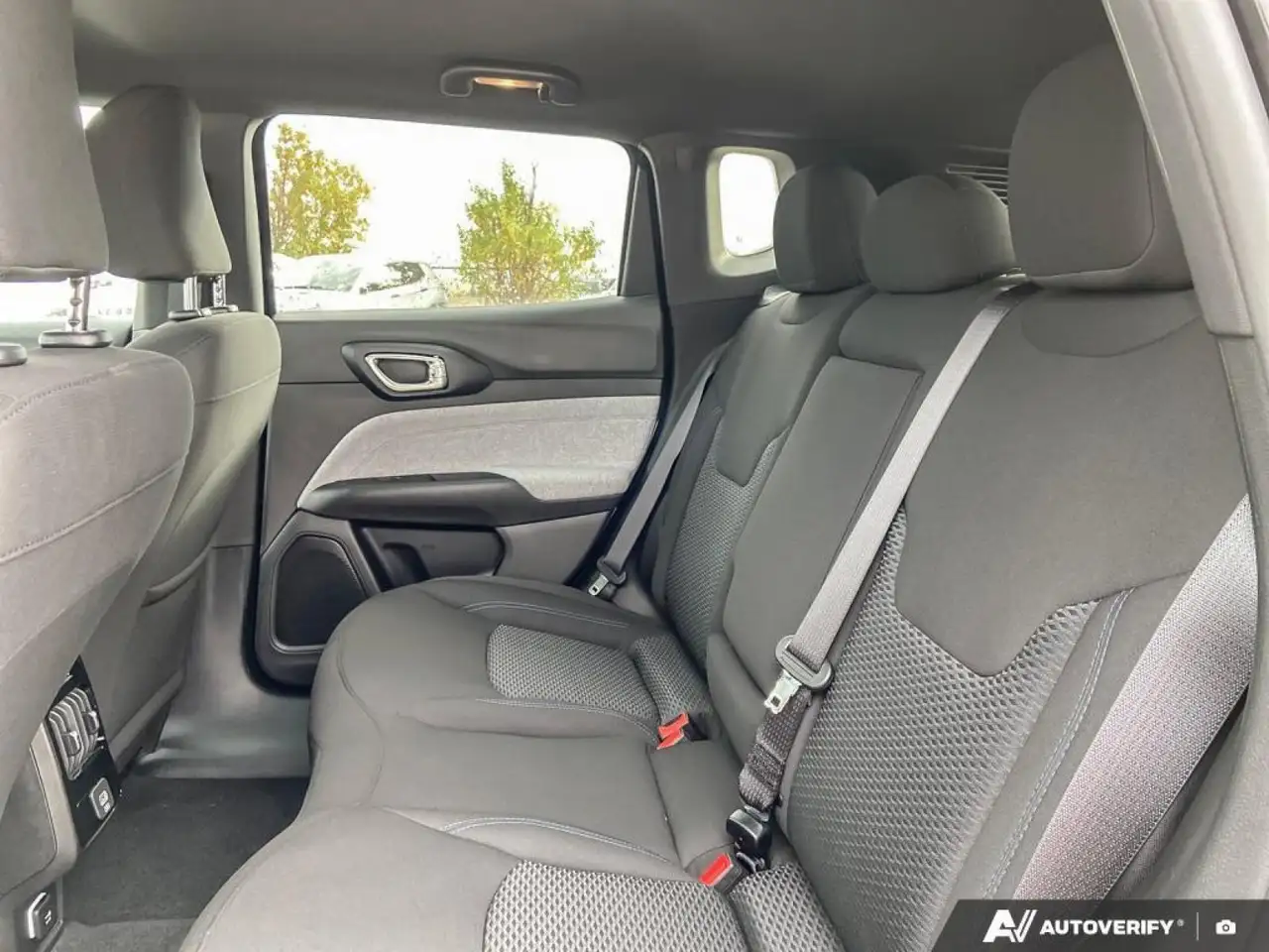 Jeep Compass снимка Jeep Compass