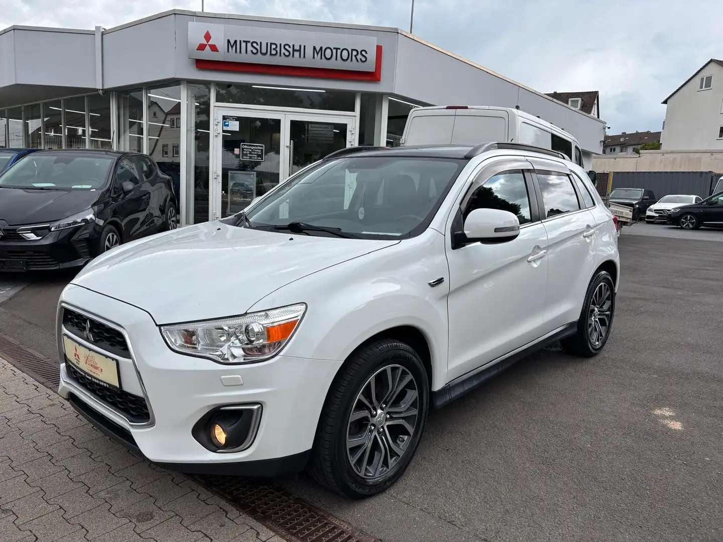 Mitsubishi ASX 1.8 DI-D+ Instyle 4WD*ST.HEIZUNG`XENON* Weiß - 1