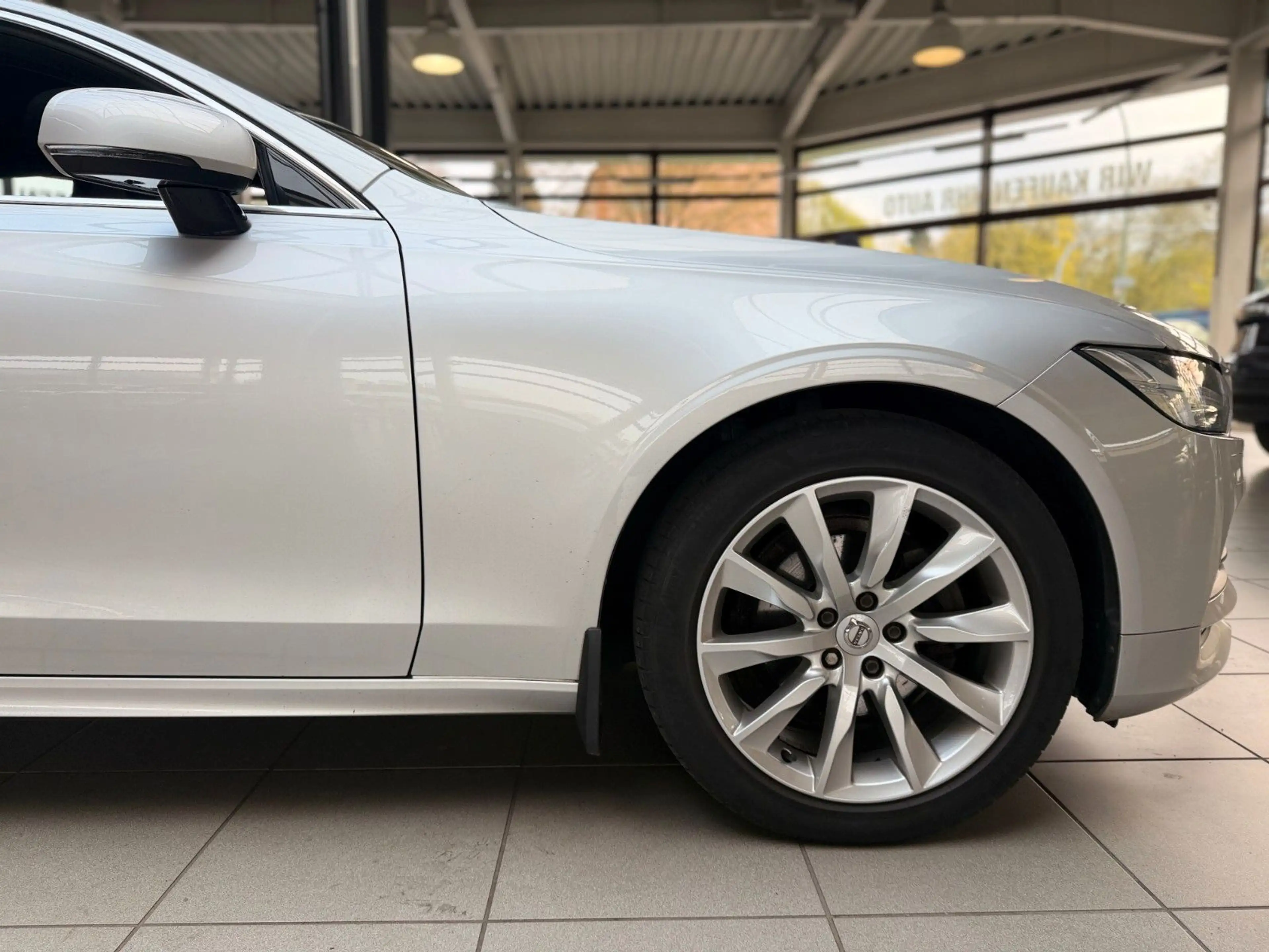Volvo S90 Lim. Momentum Pro, Automatik, CarPlay, SHZ — photo 8