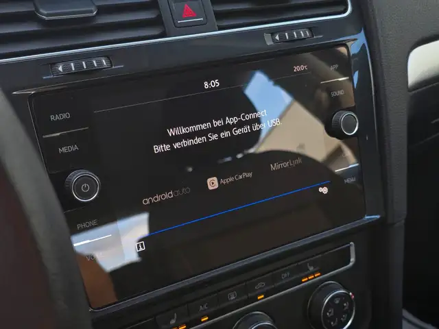 Volkswagen Golf view 11