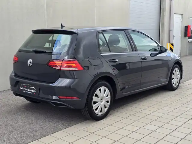Volkswagen Golf view 7