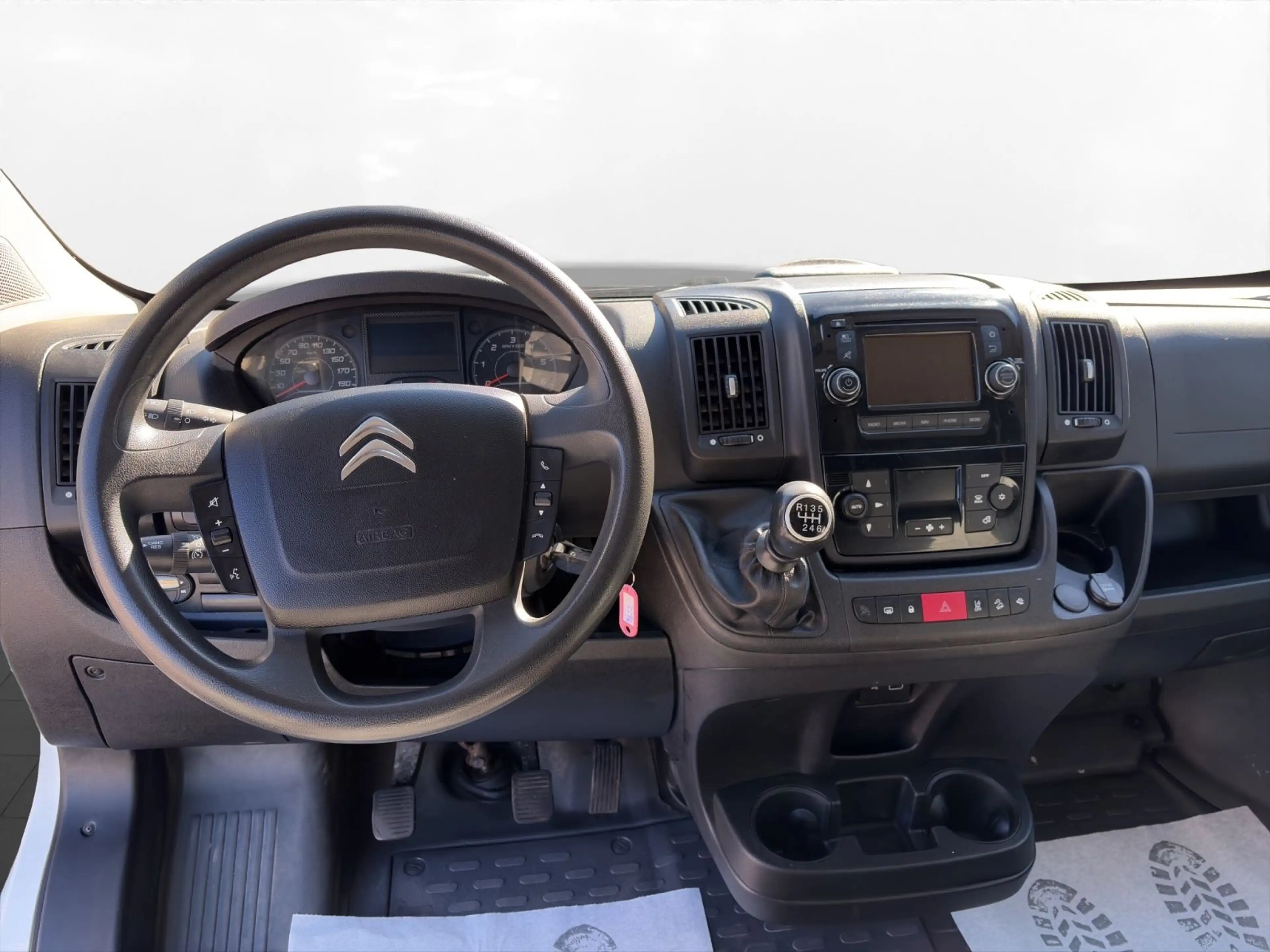 Citroen Jumper 30 L2H2 Profi BlueHDi 110 1Hand 5Sitzer — photo 12