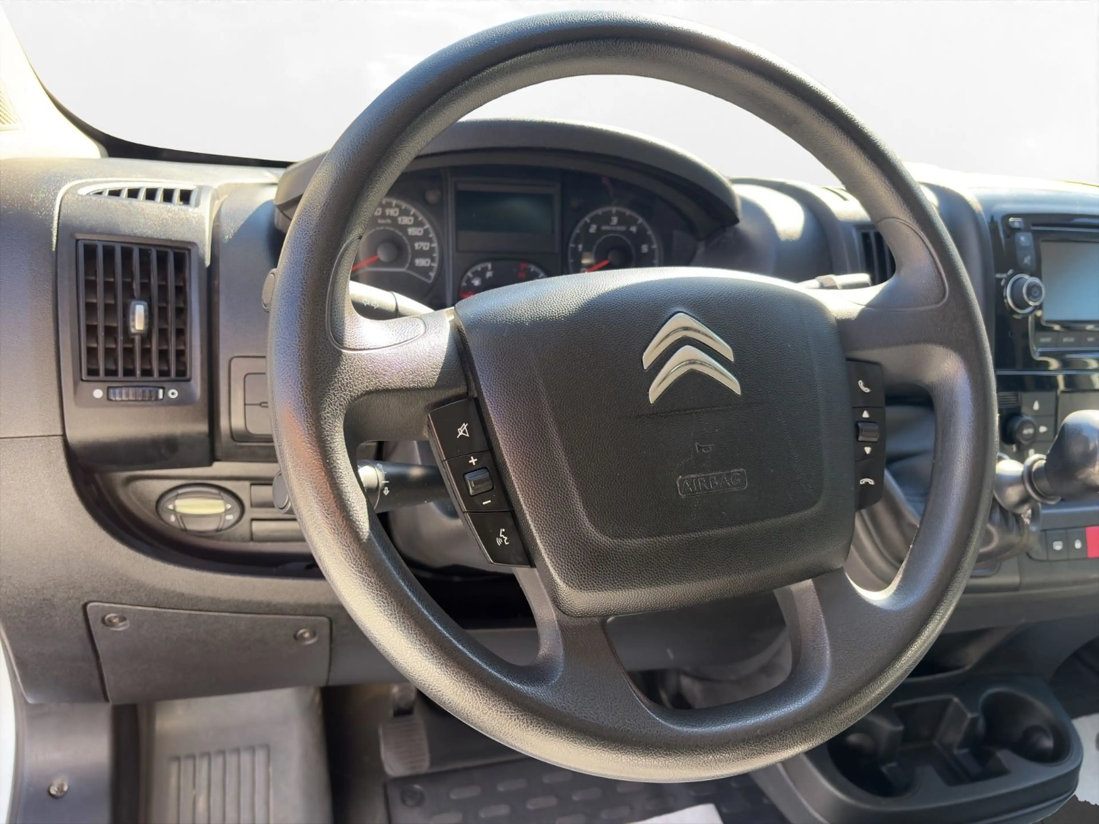 Citroen Jumper 30 L2H2 Profi BlueHDi 110 1Hand 5Sitzer — photo 10