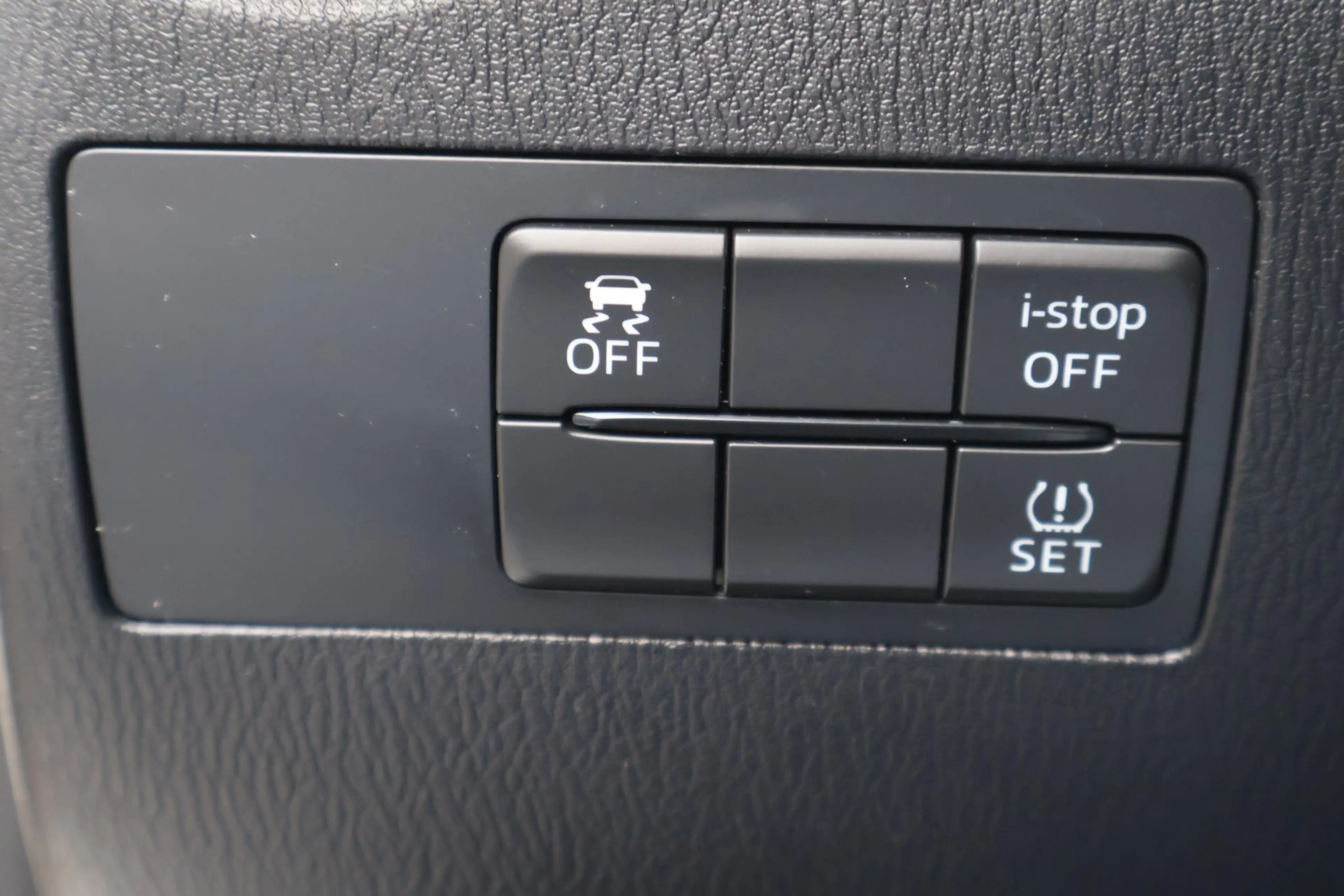 Mazda 2 1.5 Skyactiv-G Comfort — photo 14