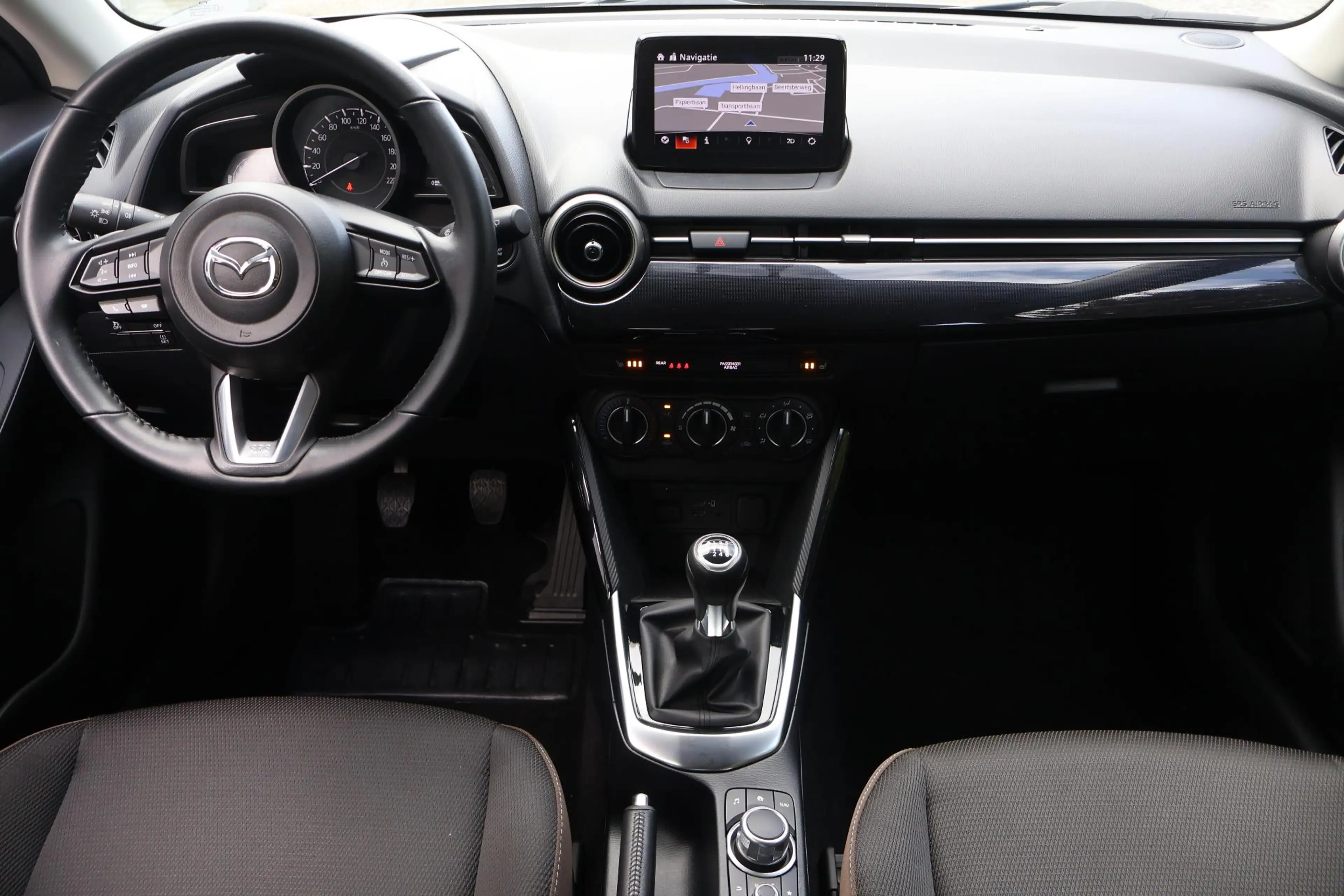 Mazda 2 1.5 Skyactiv-G Comfort — photo 11