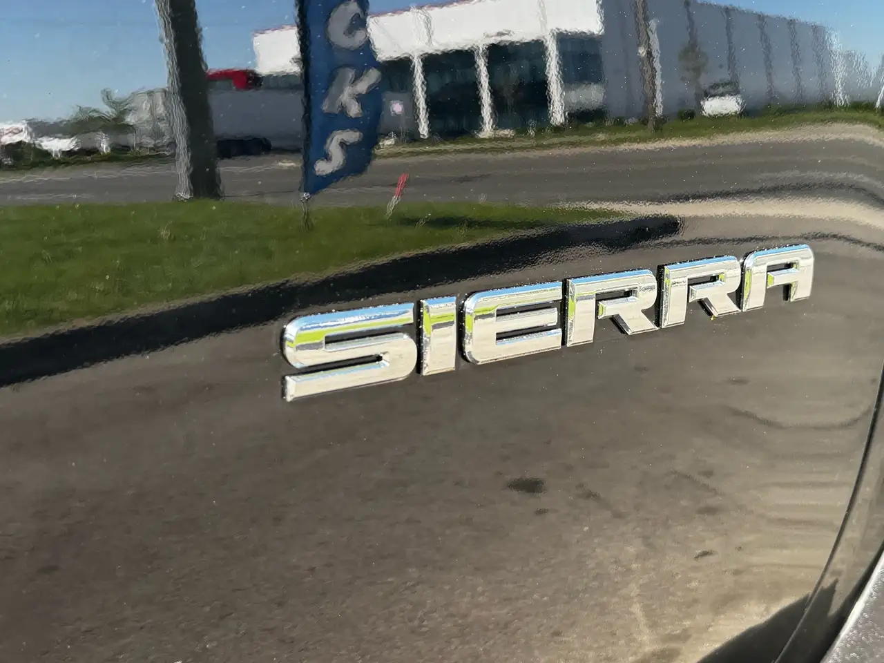 GMC Sierra 1500 снимка GMC Sierra 1500