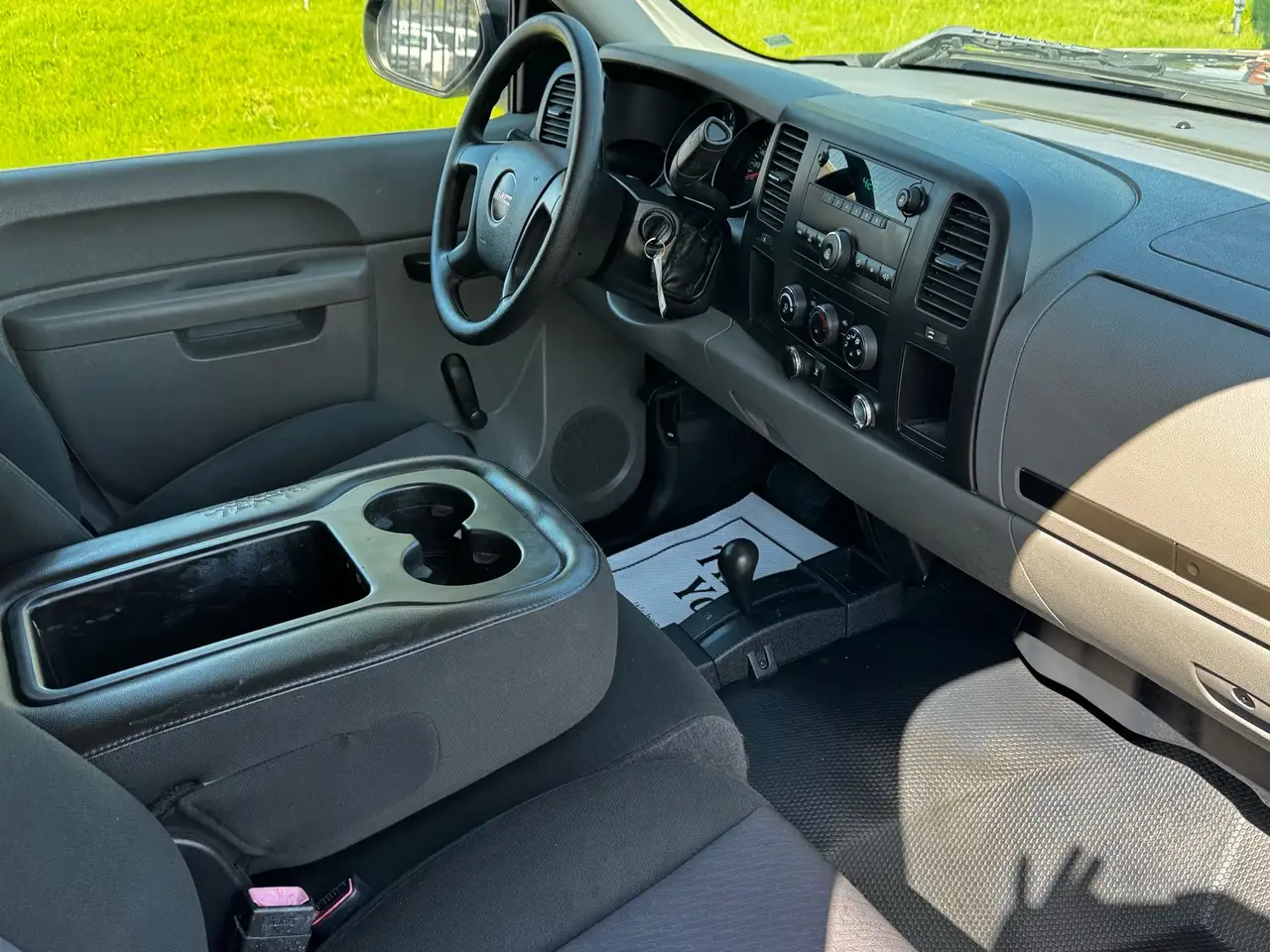 GMC Sierra 1500 снимка GMC Sierra 1500