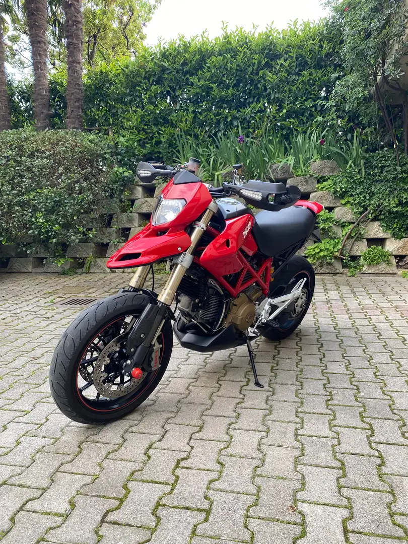 Ducati Hypermotard 1100 S Червоний - 1