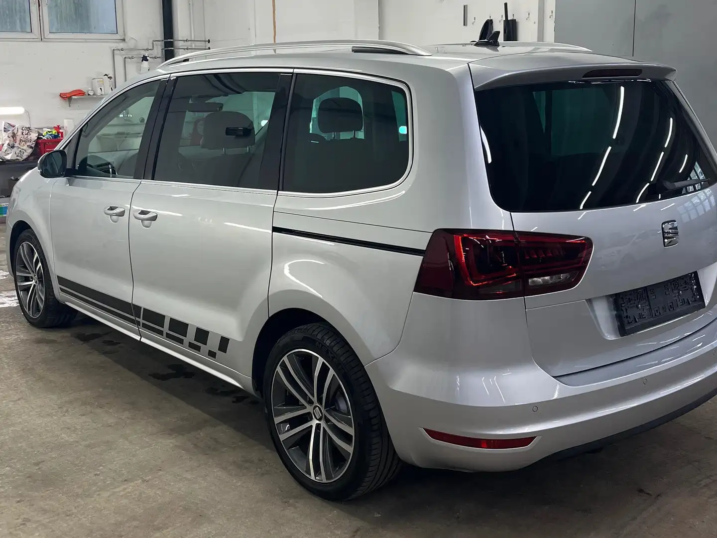 SEAT Alhambra Alhambra FR 2,0 TDI FR Silber - 2