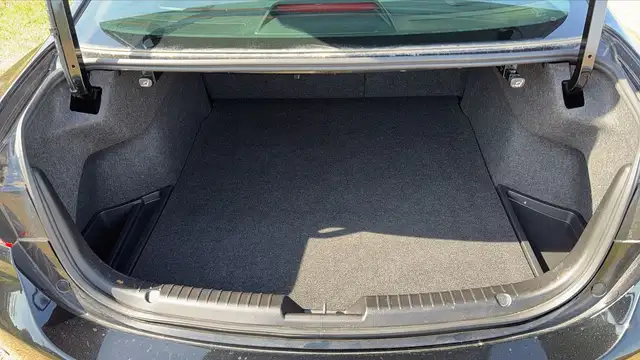 Mazda Mazda6 view 14