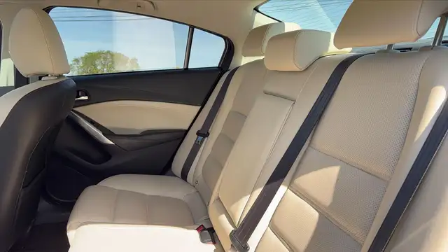 Mazda Mazda6 view 9