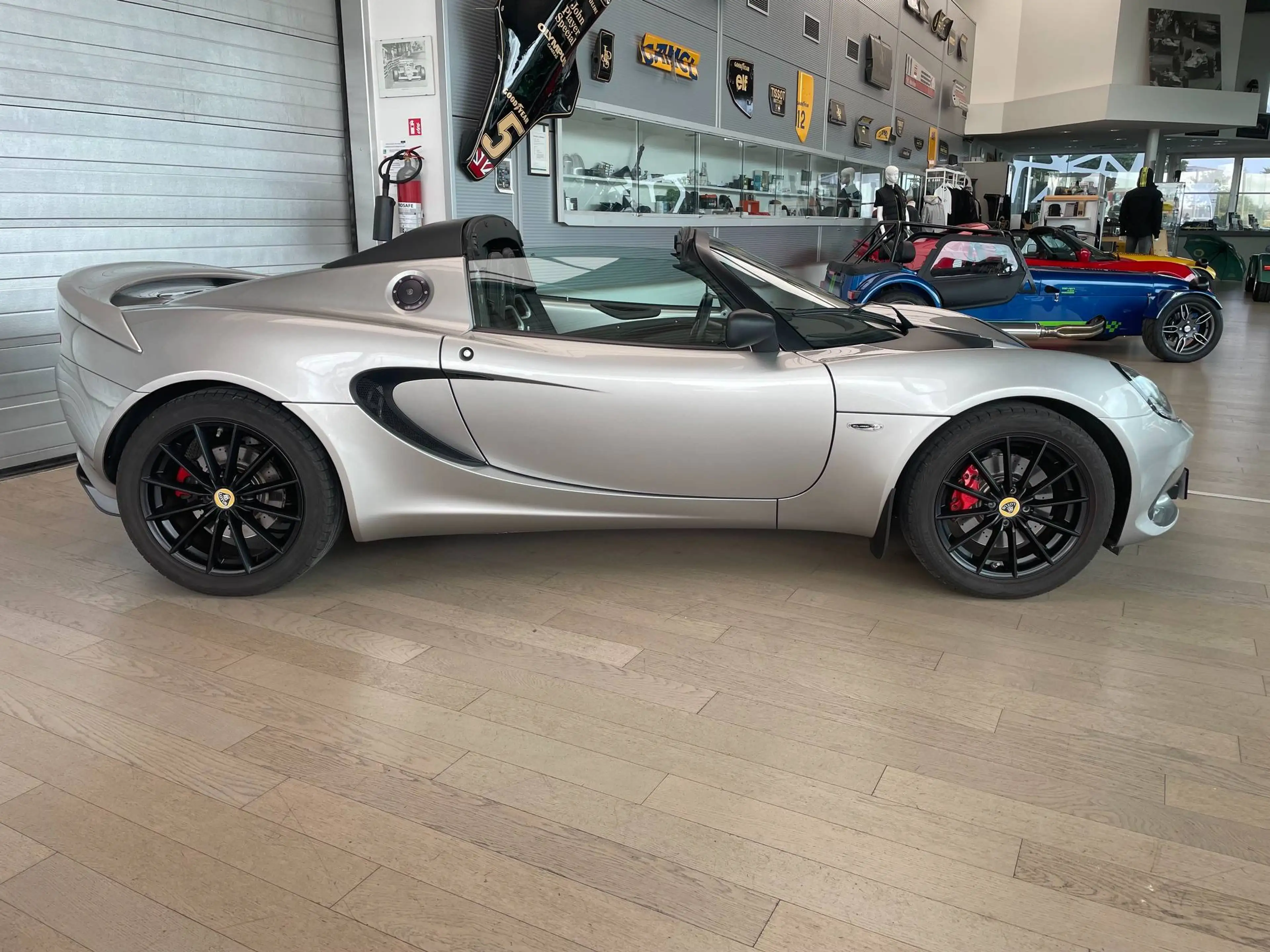 Lotus Elise Sport 220 — photo 2