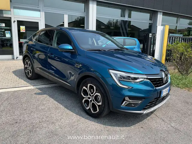 Renault Arkana view 2