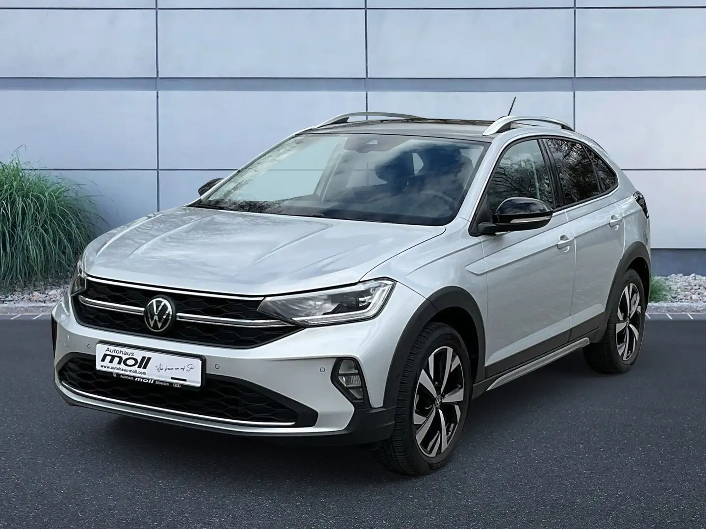 Volkswagen Taigo Style 1.5 TSI DSG, AHK, Navi Silber - 1