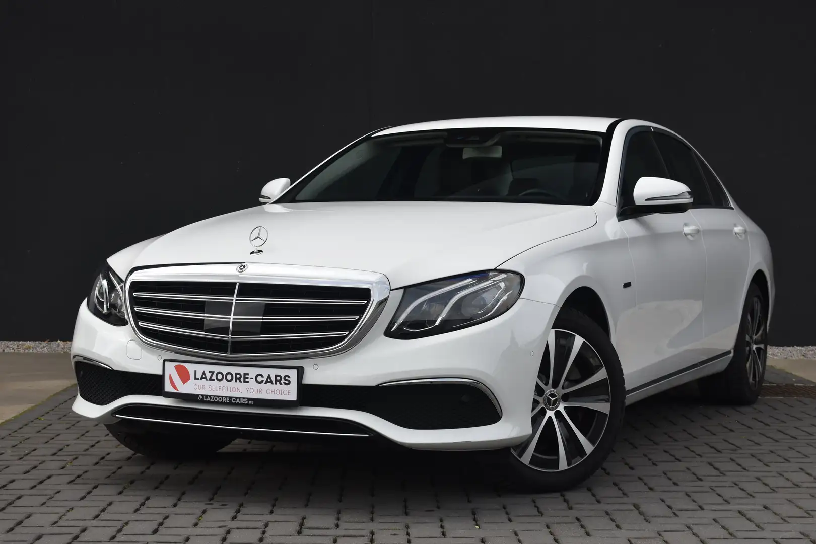 Mercedes-Benz E 300 E 300 e 9G-TRONIC Exclusive DISTRONIC CAMERA Wit - 1