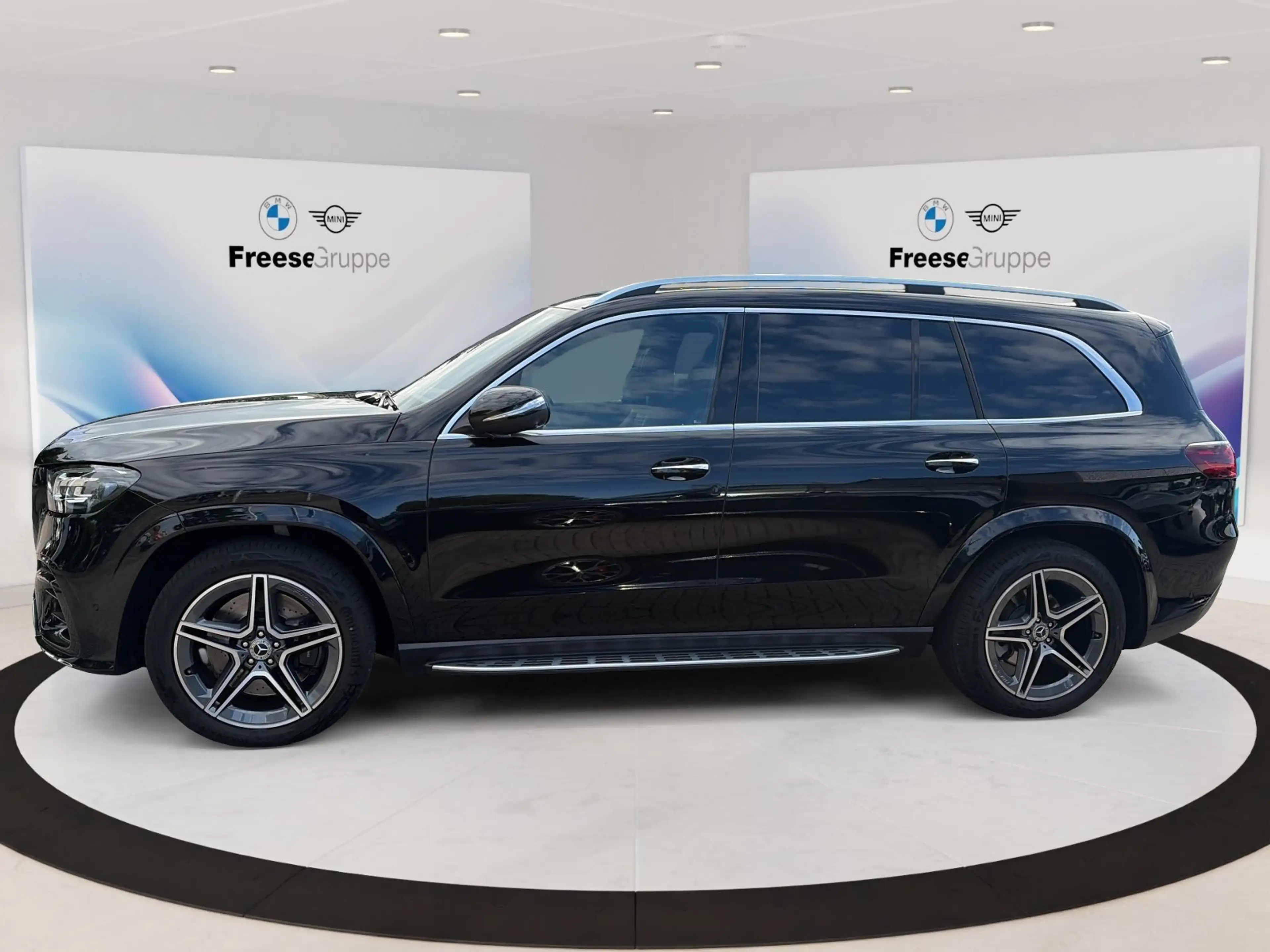 Mercedes-Benz GLS 450 — photo 3
