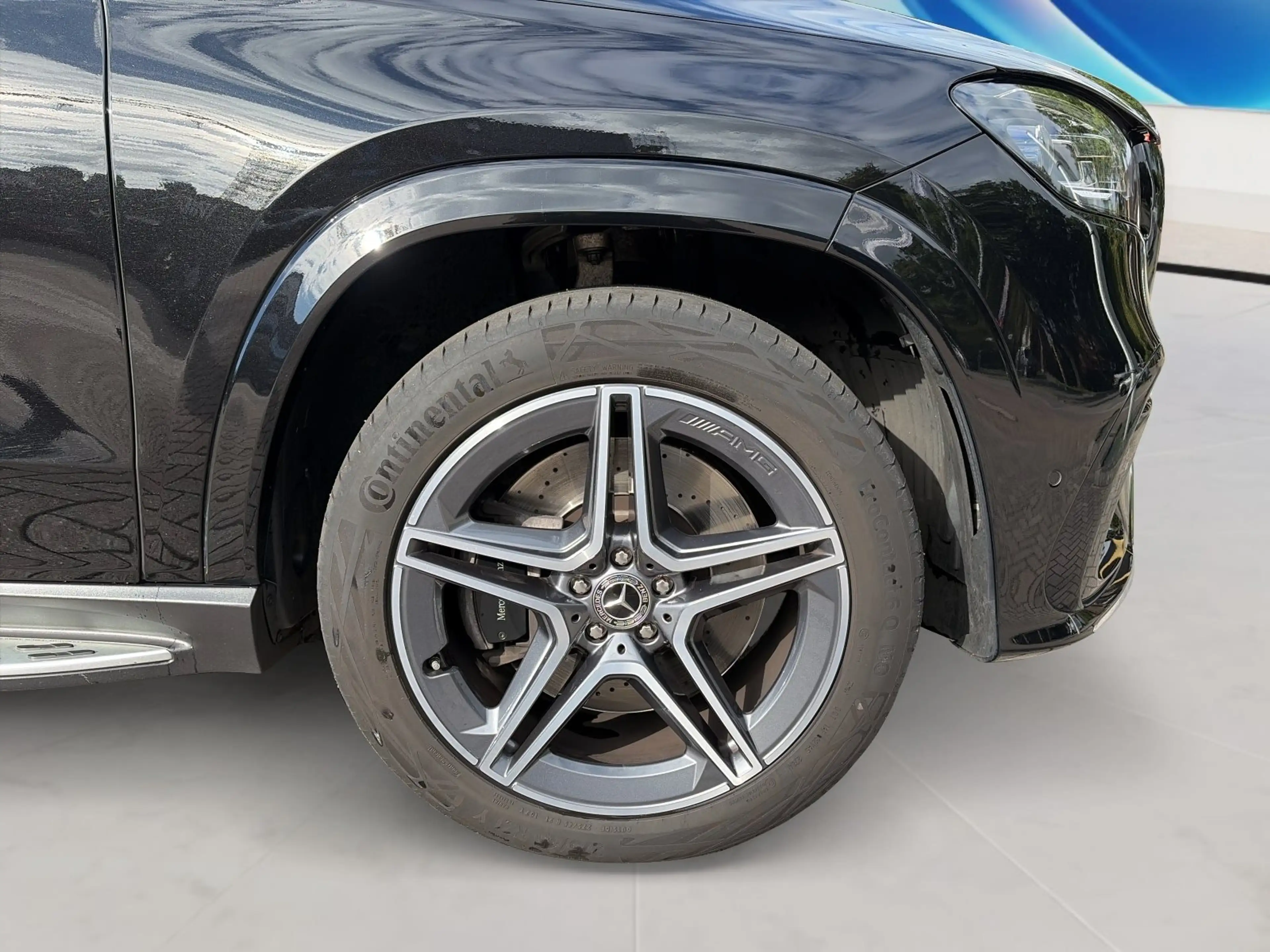 Mercedes-Benz GLS 450 — photo 9