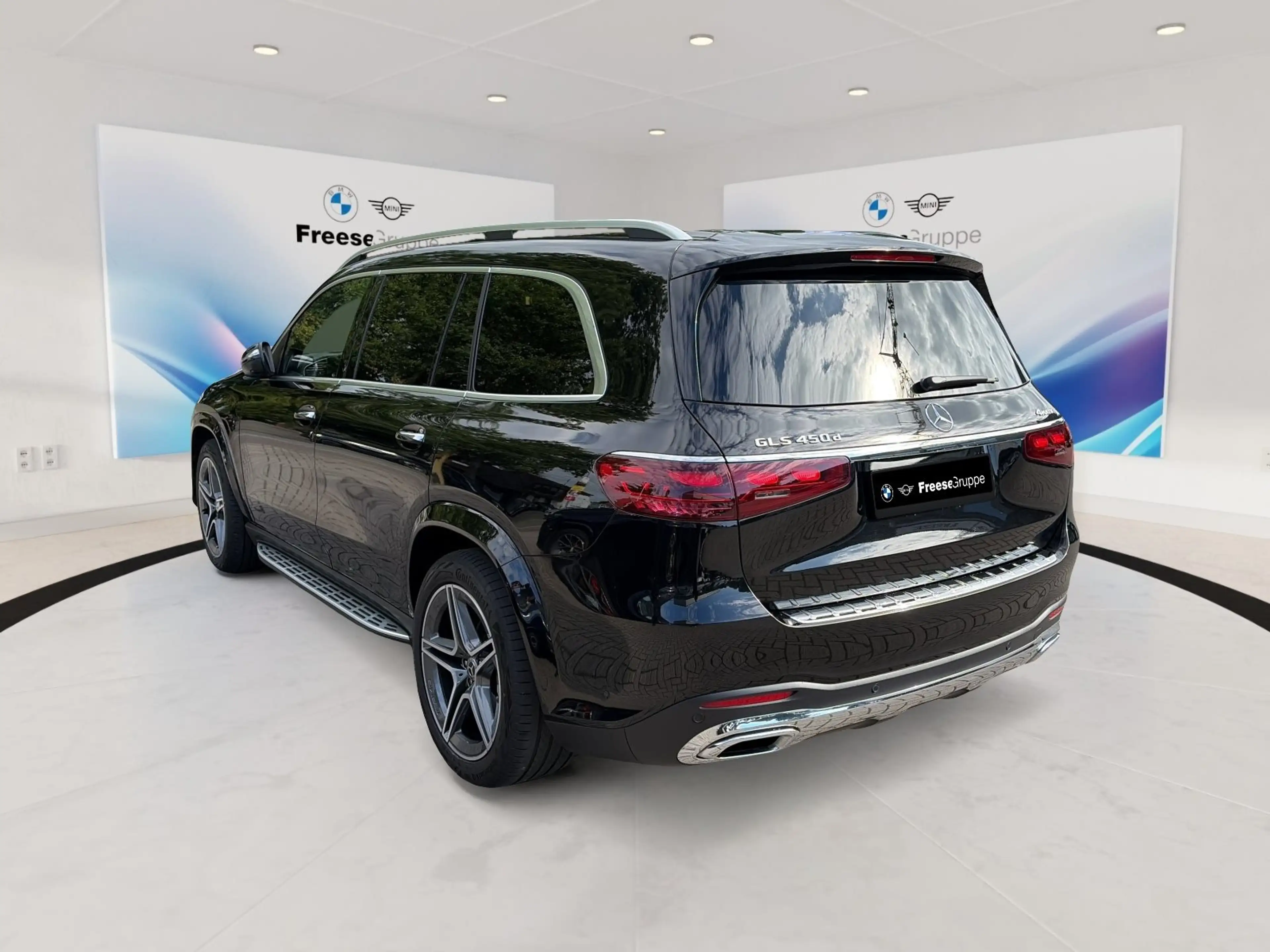 Mercedes-Benz GLS 450 — photo 4