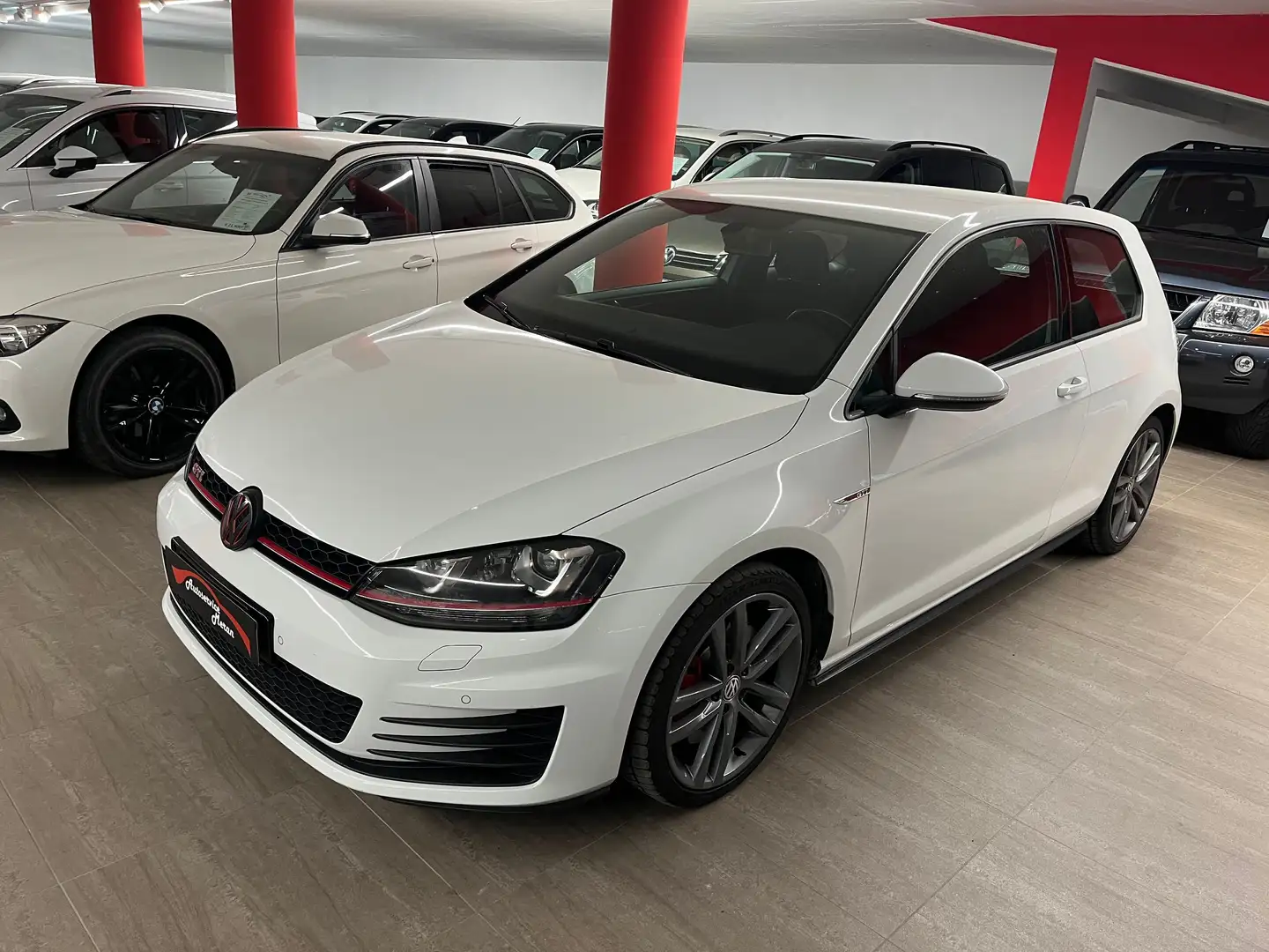 Volkswagen Golf GTI VII 2.0 TSI Performance Blanc - 1