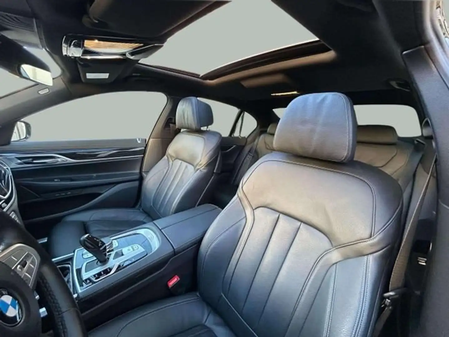 BMW 740 740d xDrive 340cv M Sport Noir - 2