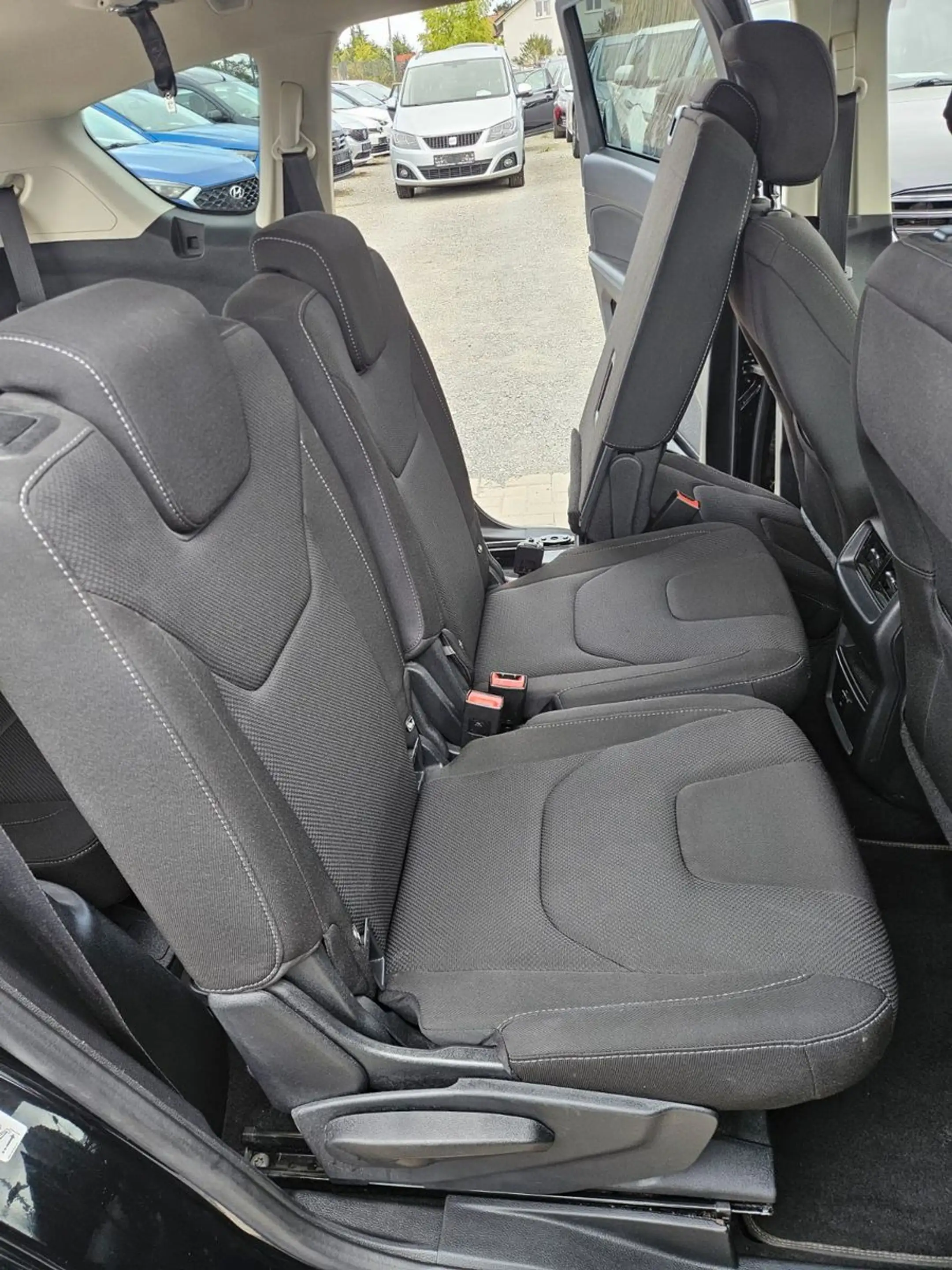 Ford S-Max S-MAX Titanium 7 Sitzer — photo 13