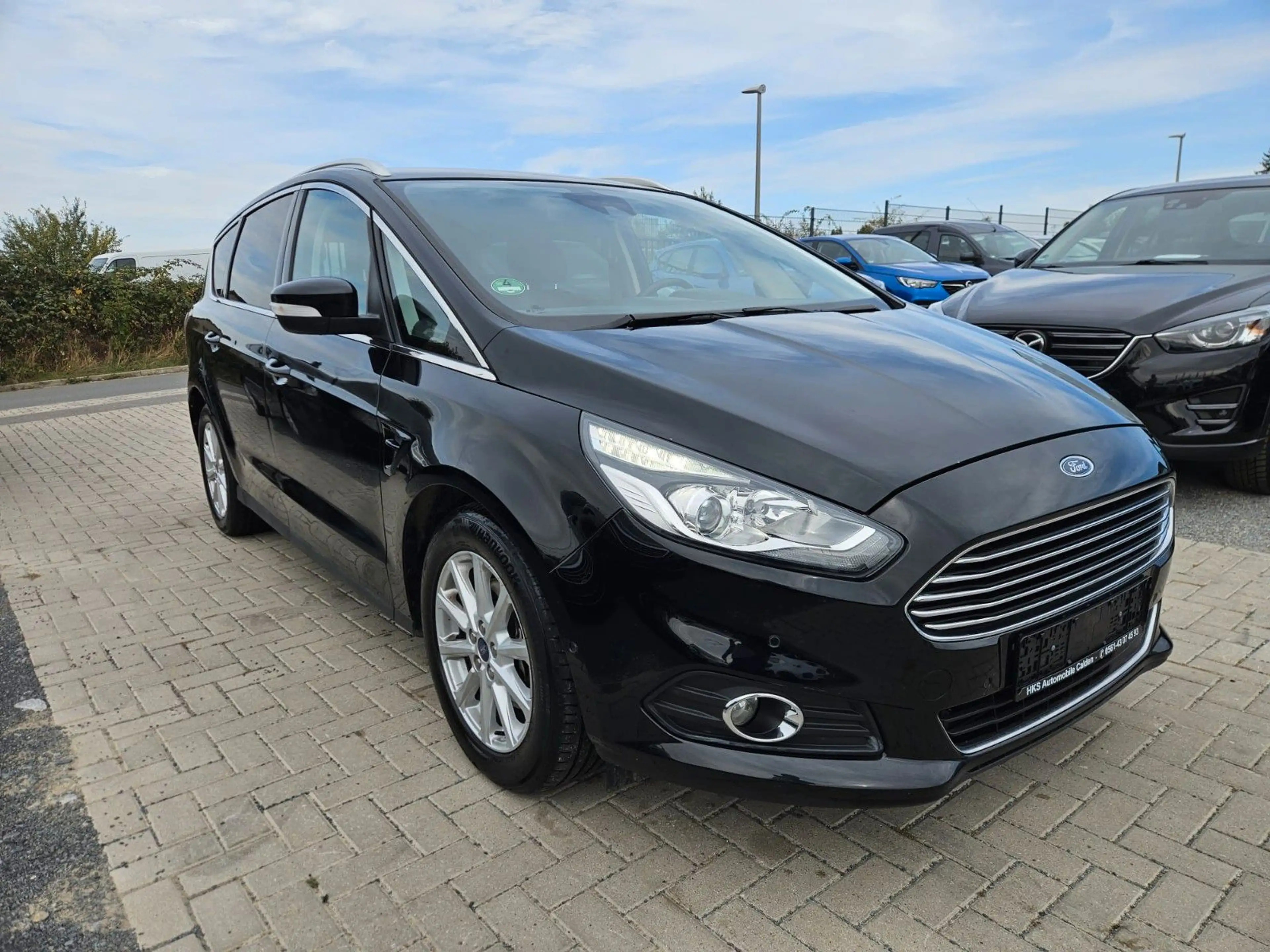 Ford S-Max S-MAX Titanium 7 Sitzer — photo 3