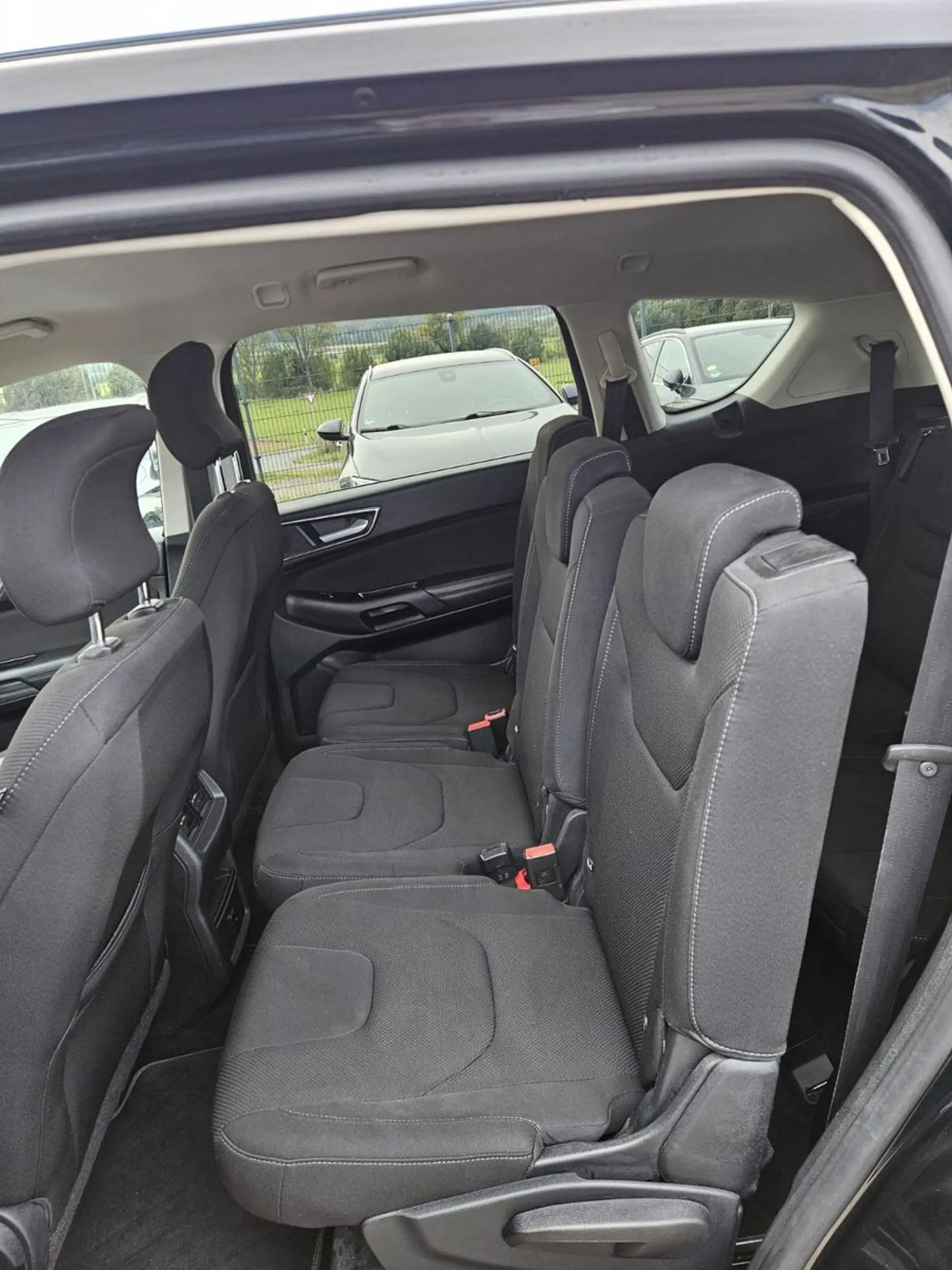 Ford S-Max S-MAX Titanium 7 Sitzer — photo 9