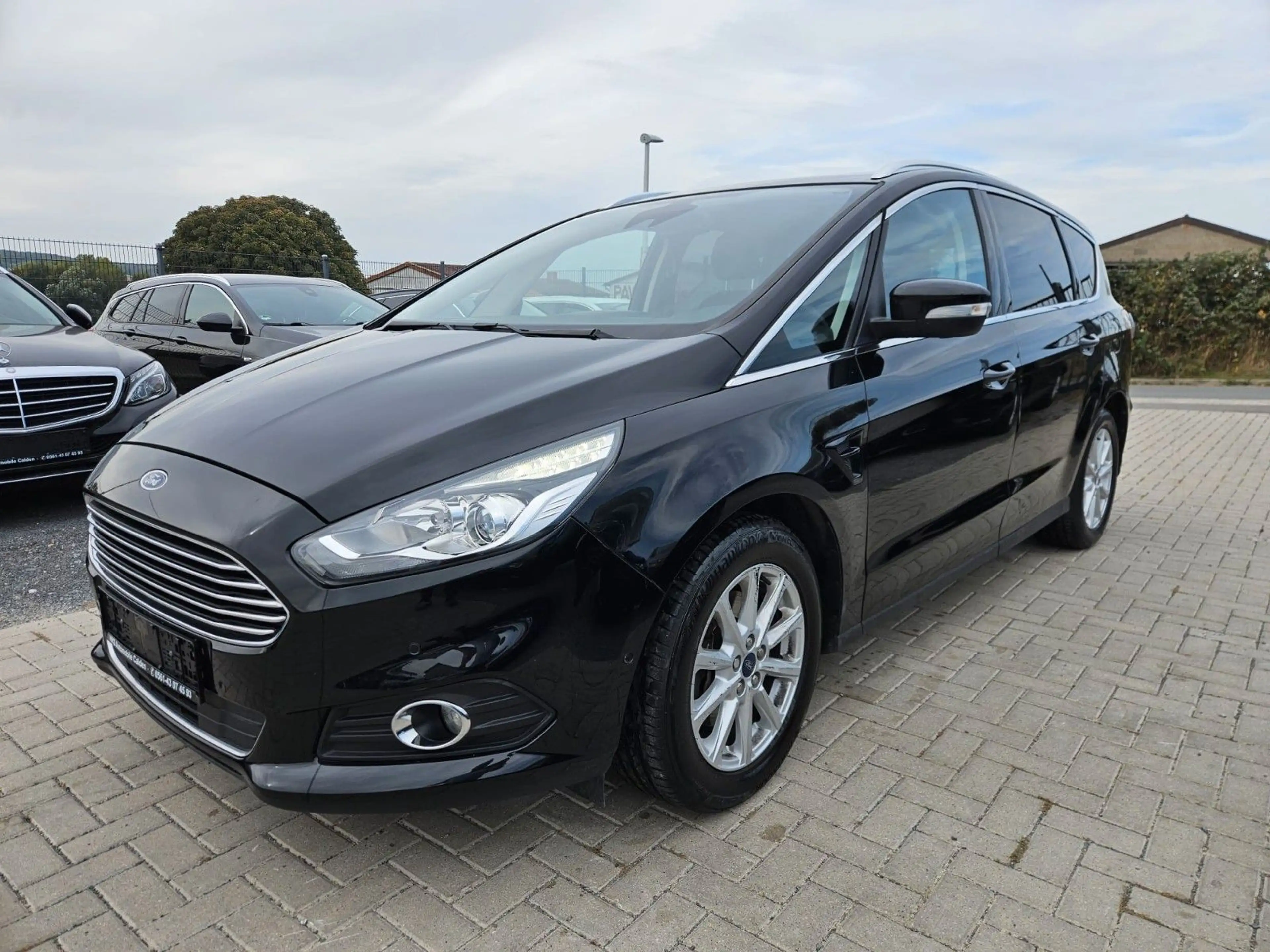 Ford S-Max S-MAX Titanium 7 Sitzer