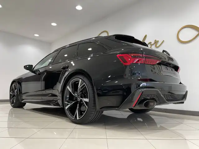 Audi RS6 view 9
