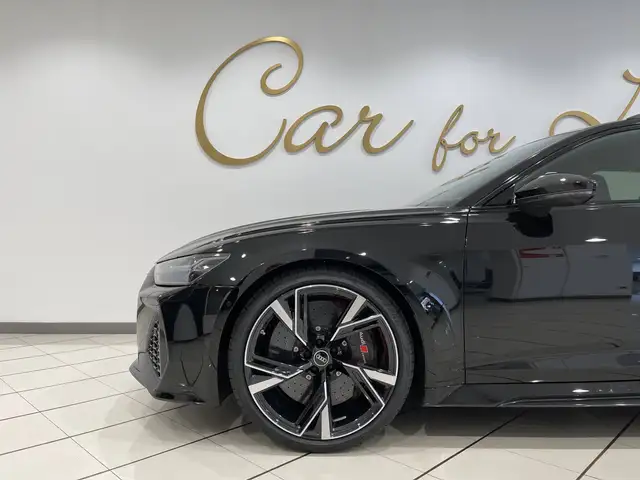Audi RS6 view 5