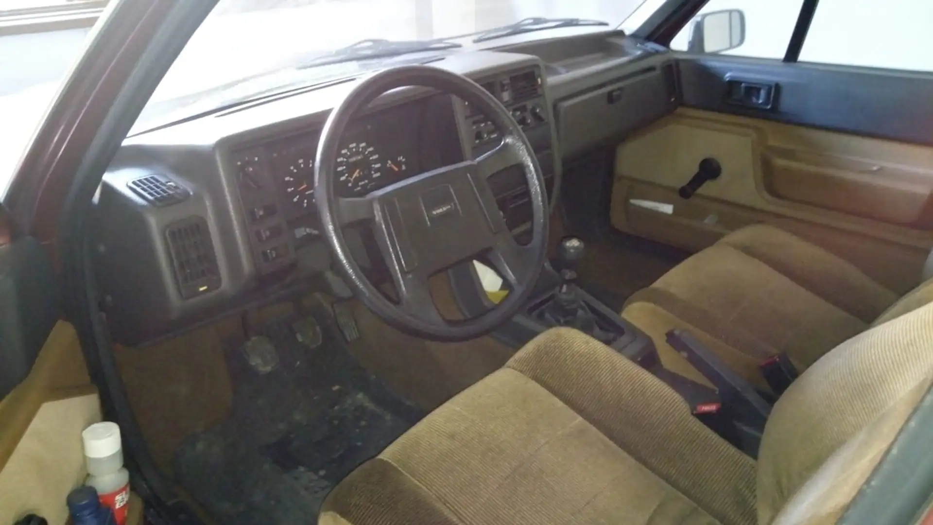 Volvo 340 340 4p 1.4 GL Червоний - 2