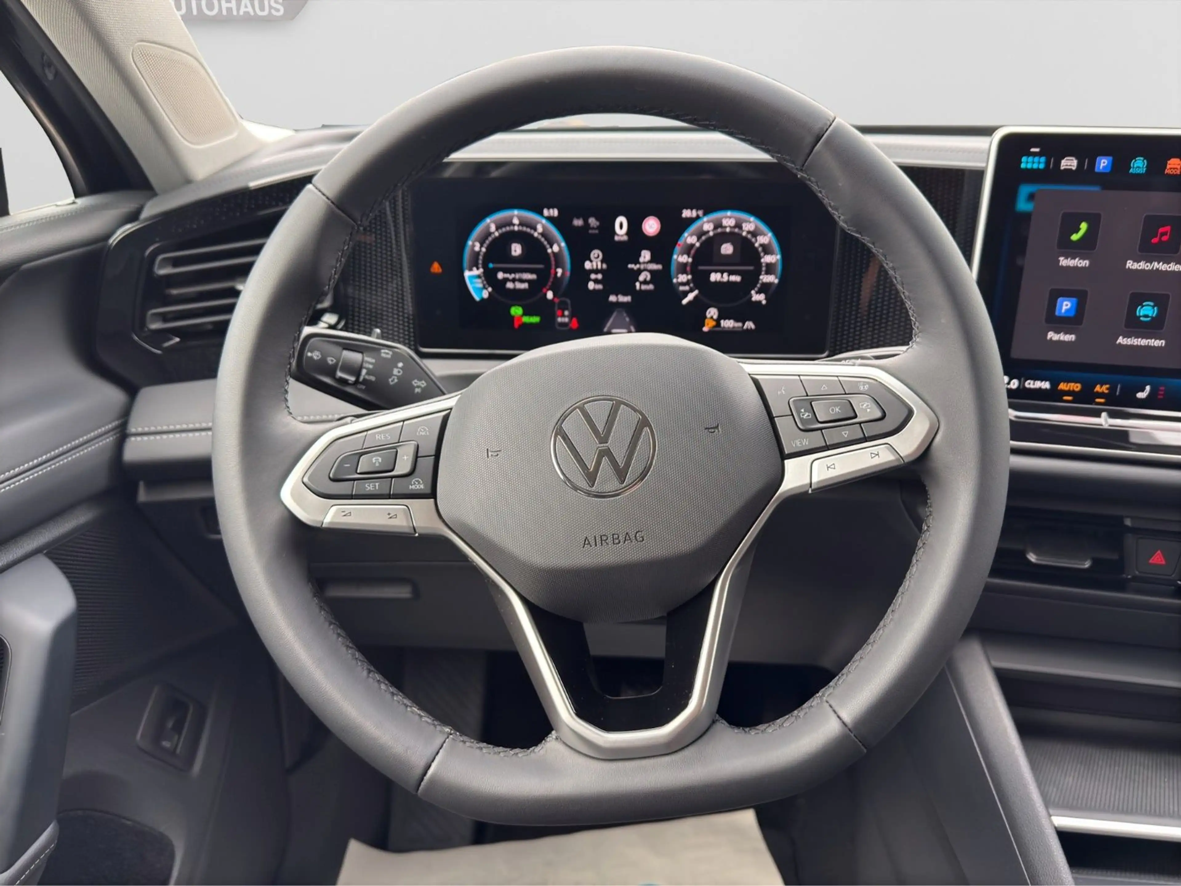 Volkswagen Tiguan Prime 1.5 eTSI DSG | AHK ACC Kamera — photo 12