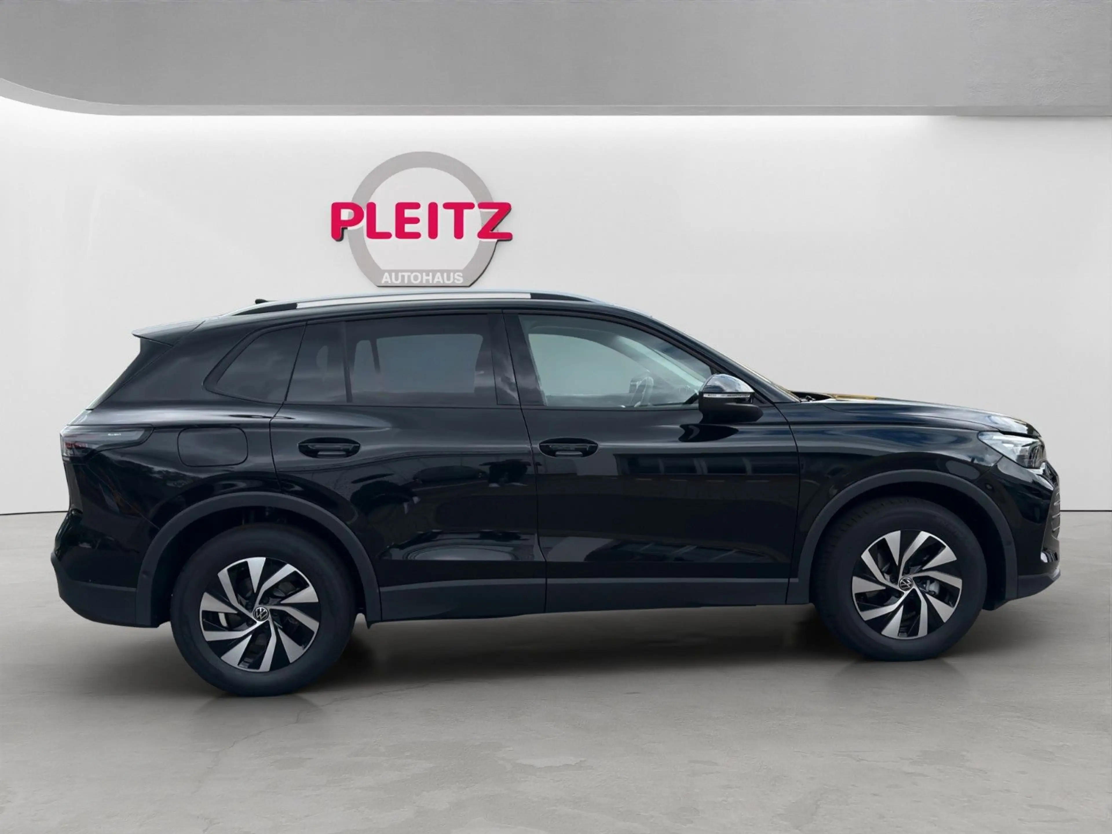 Volkswagen Tiguan Prime 1.5 eTSI DSG | AHK ACC Kamera — photo 7