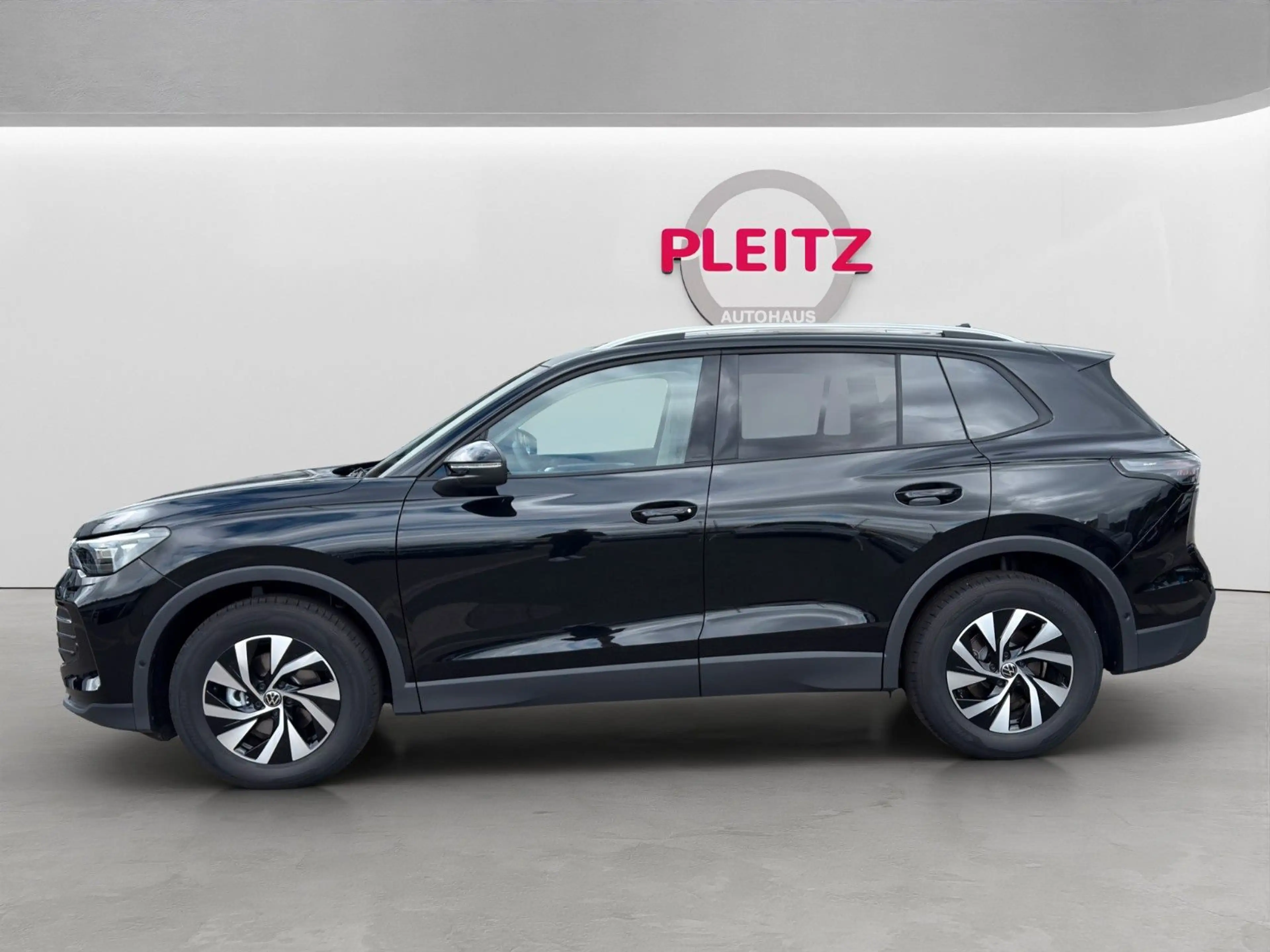 Volkswagen Tiguan Prime 1.5 eTSI DSG | AHK ACC Kamera — photo 3