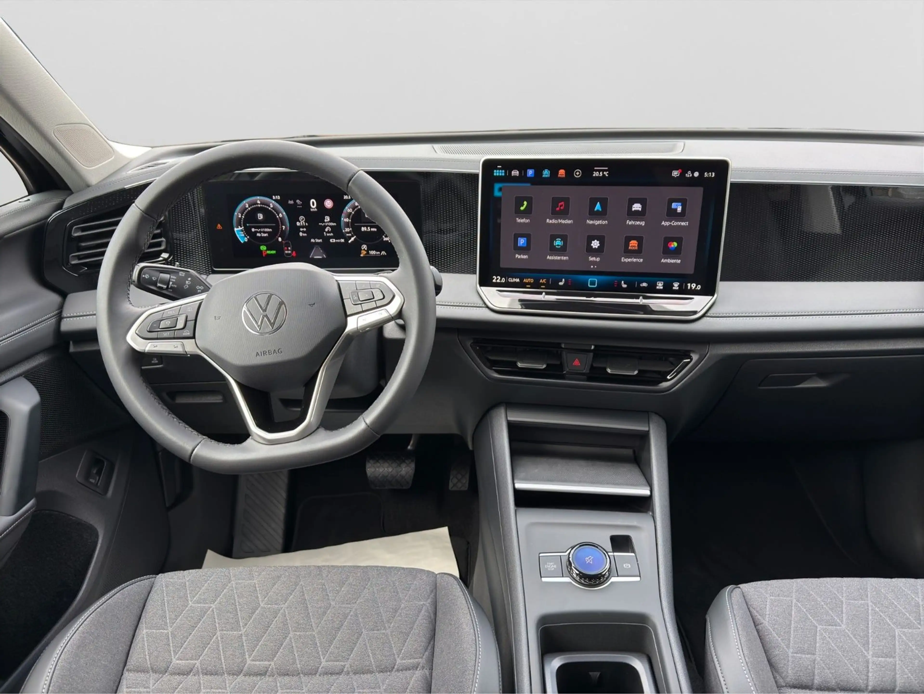 Volkswagen Tiguan Prime 1.5 eTSI DSG | AHK ACC Kamera — photo 9