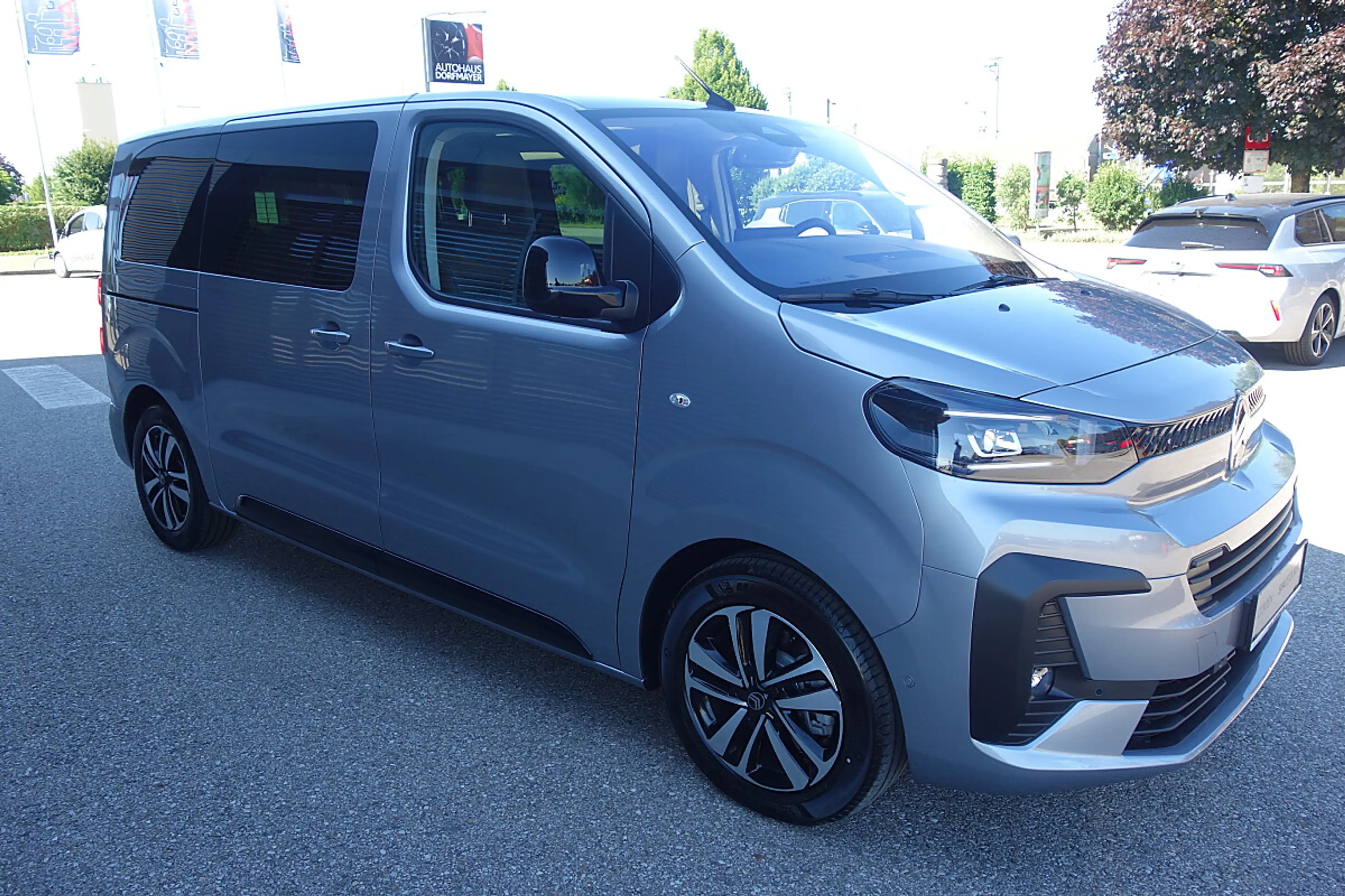 Citroen Spacetourer Diesel 180 S&S EAT8 M Business Lounge — photo 4