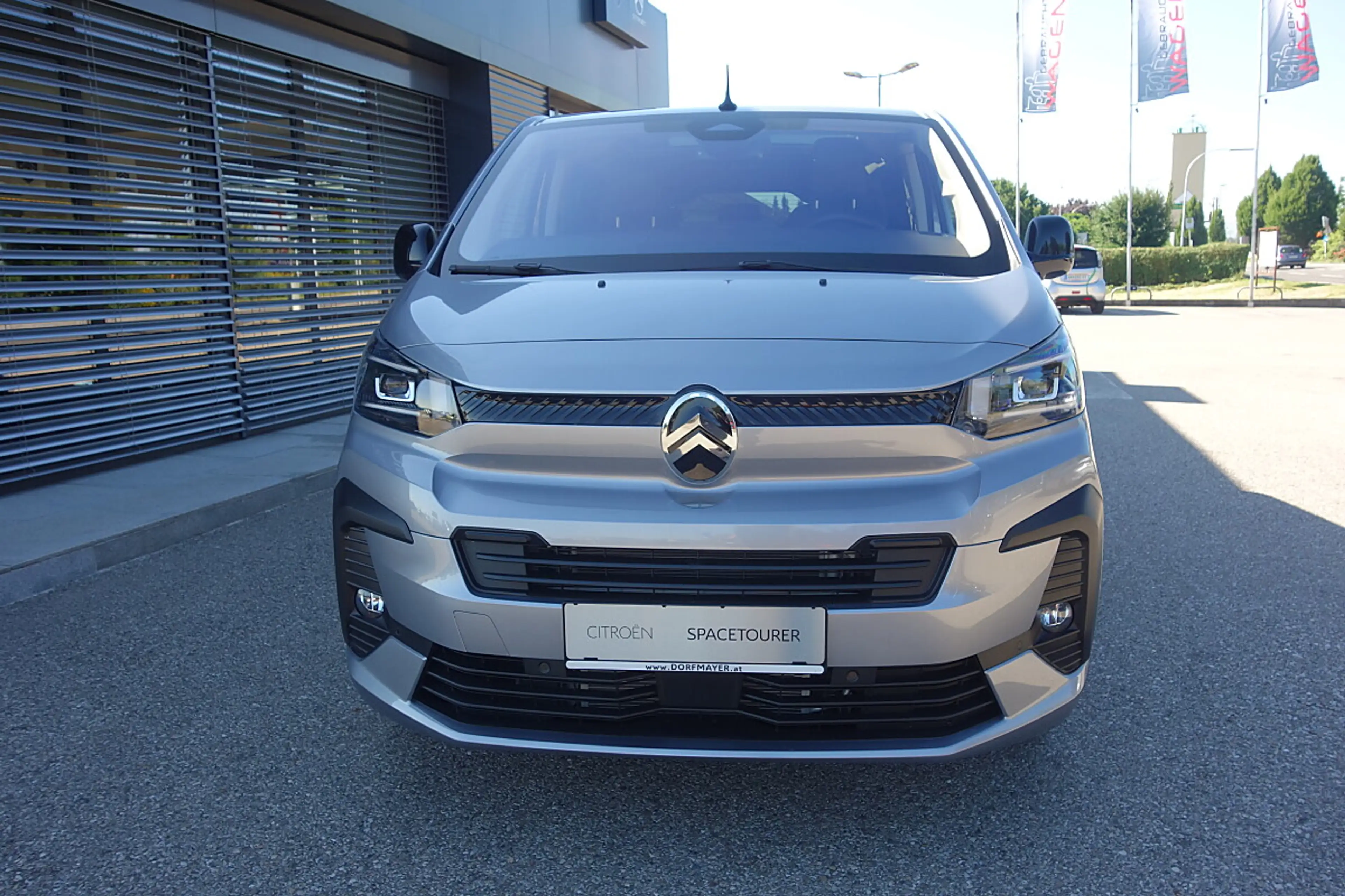 Citroen Spacetourer Diesel 180 S&S EAT8 M Business Lounge — photo 2