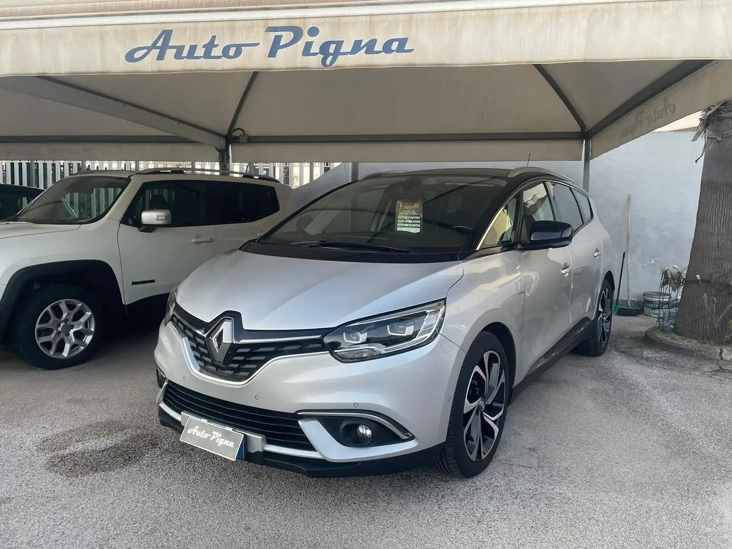 Renault Grand Scenic 1.6 dCi 130 CV Bose 7 posti Plateado - 1