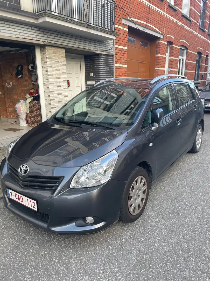 Toyota Verso 2.0 D-4D Luna 5pl. DPF Gris - 2