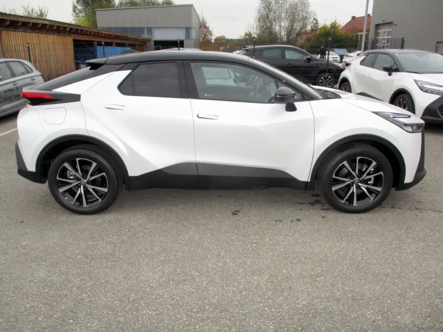 Toyota C-HR 2,0 PHEV Active Drive Blanc - 2