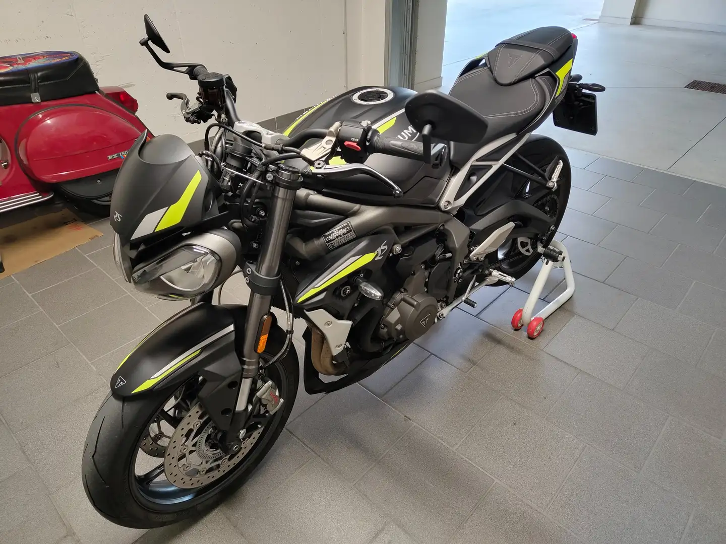 Triumph Street Triple RS Noir - 1