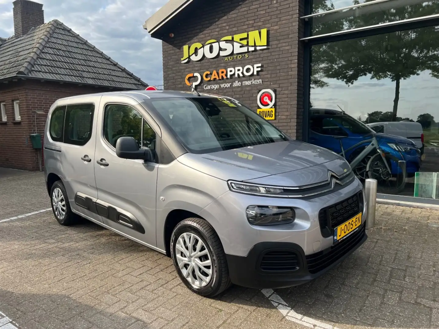 Citroen Berlingo 1.2 turbo Gris - 1