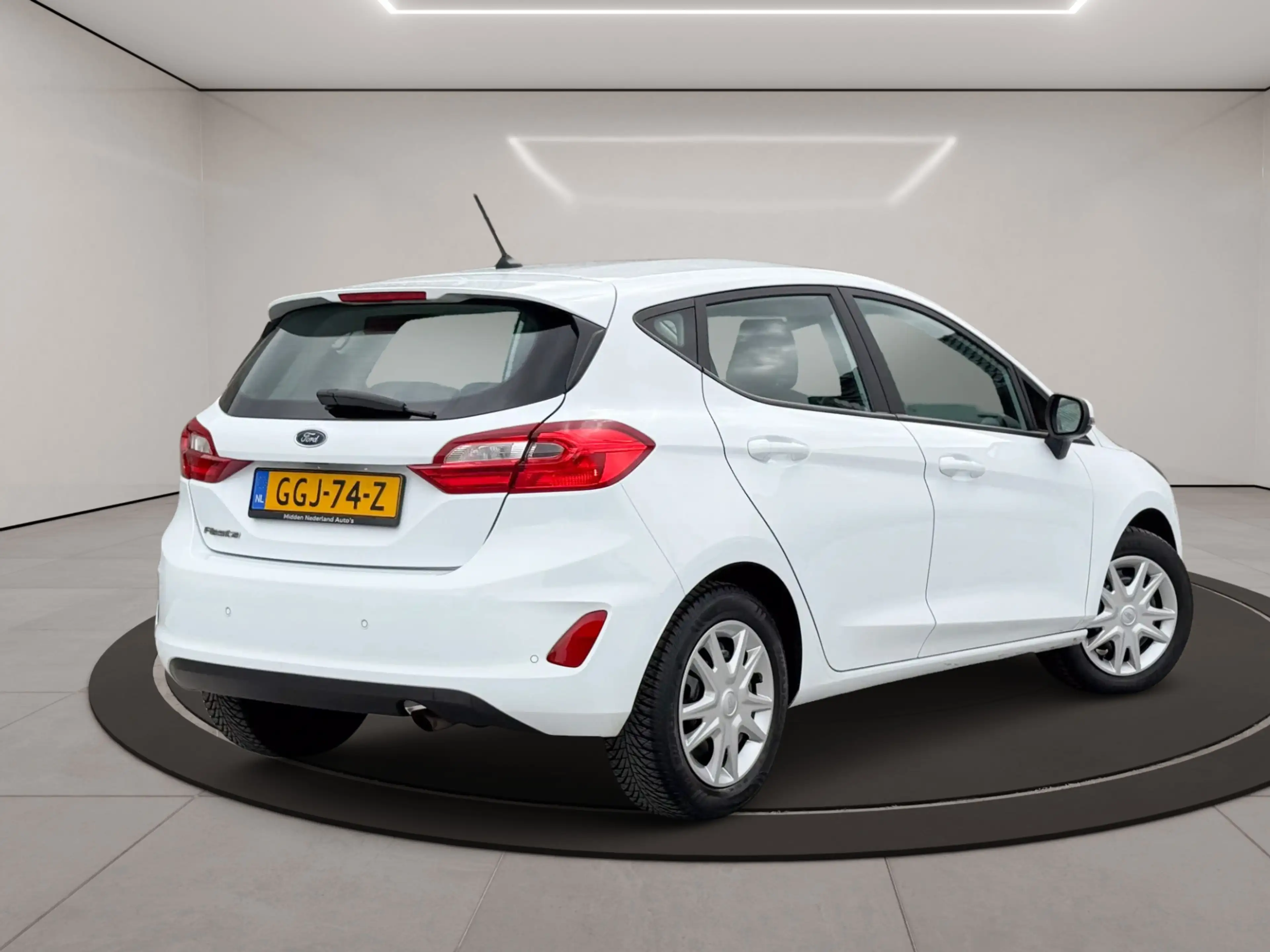 Ford Fiesta 1.1 * NIEUWE APK * PARKEERSENSOREN * CAR PLAY * — photo 7