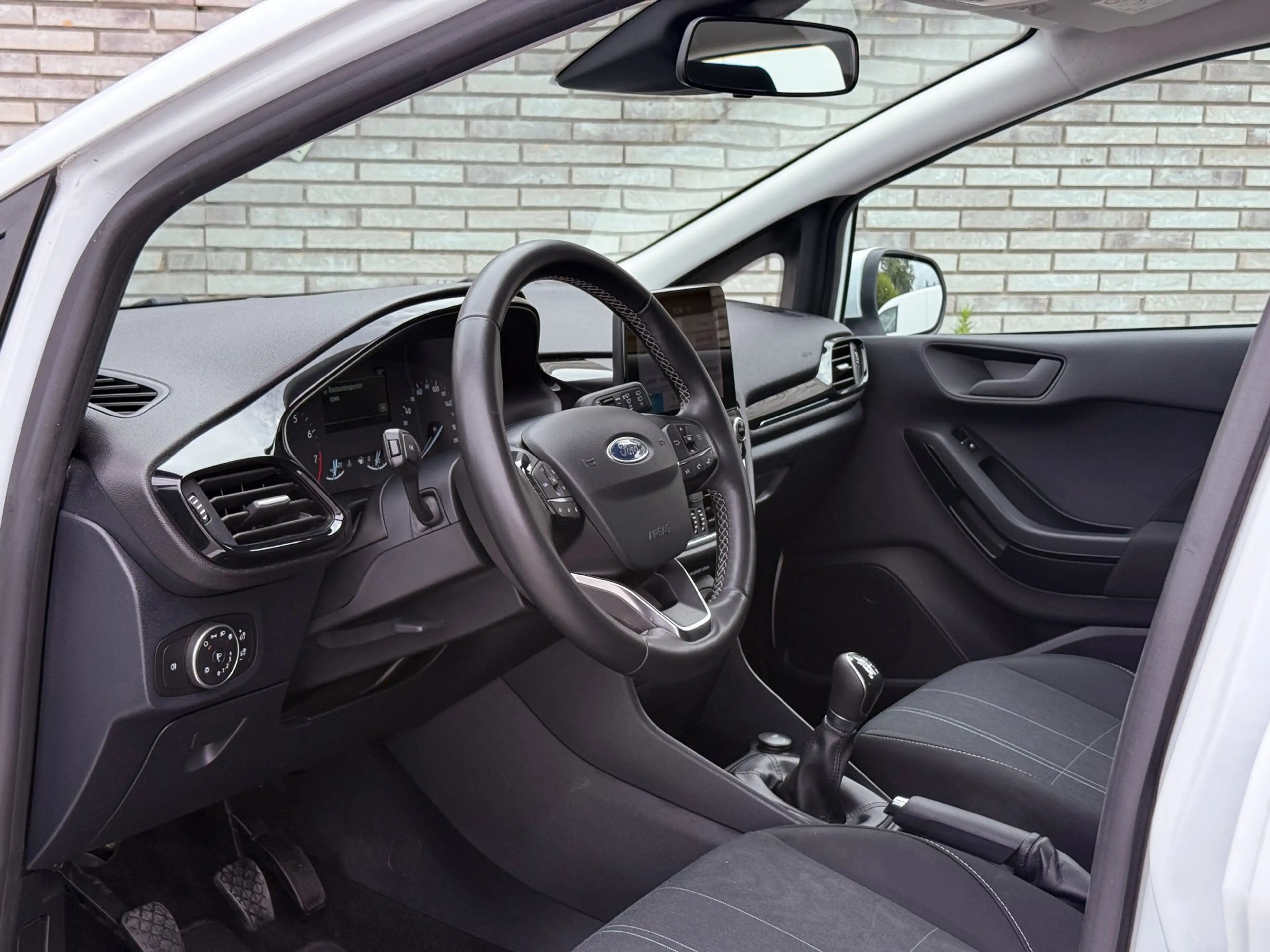 Ford Fiesta 1.1 * NIEUWE APK * PARKEERSENSOREN * CAR PLAY * — photo 10