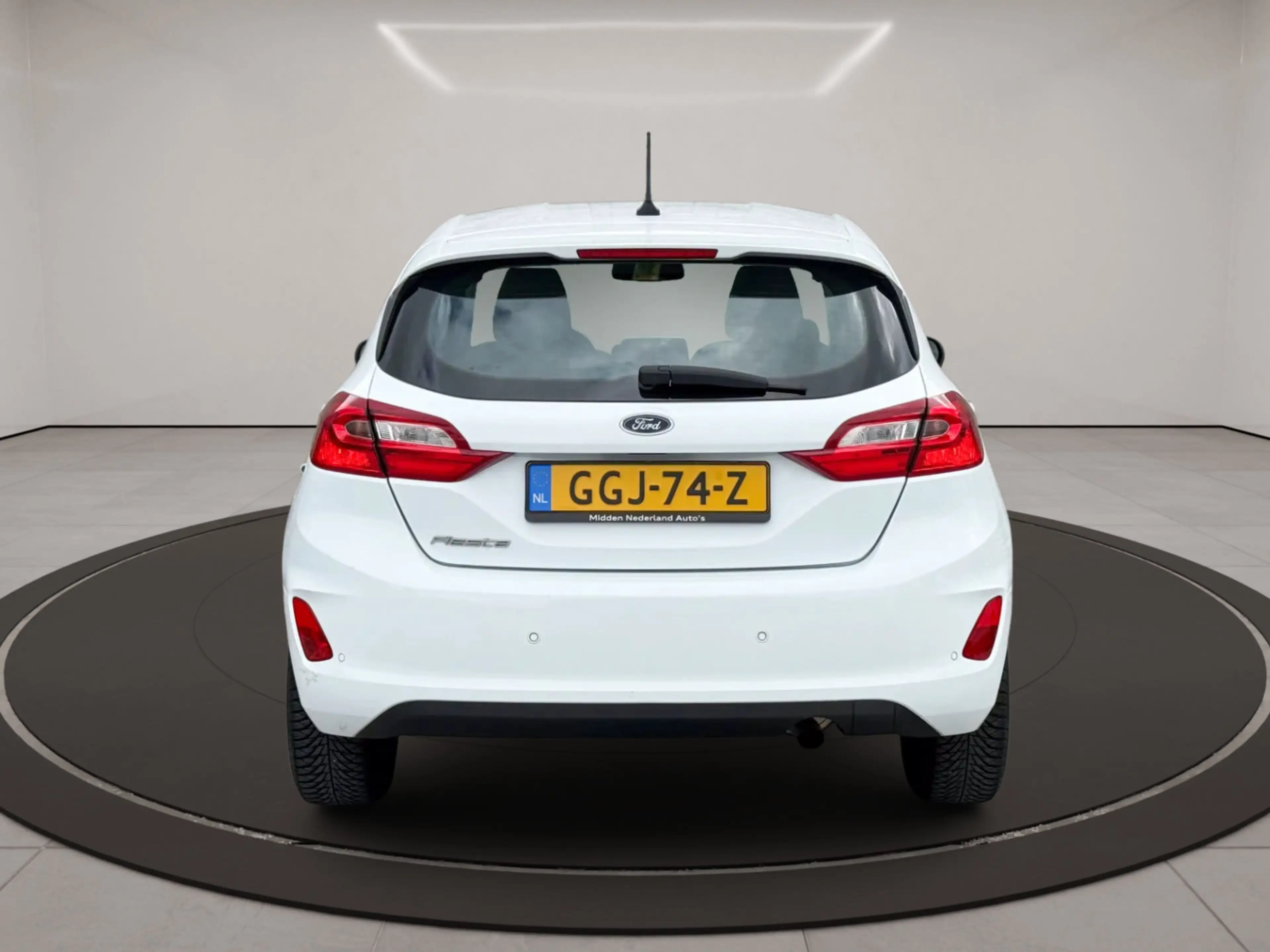 Ford Fiesta 1.1 * NIEUWE APK * PARKEERSENSOREN * CAR PLAY * — photo 8