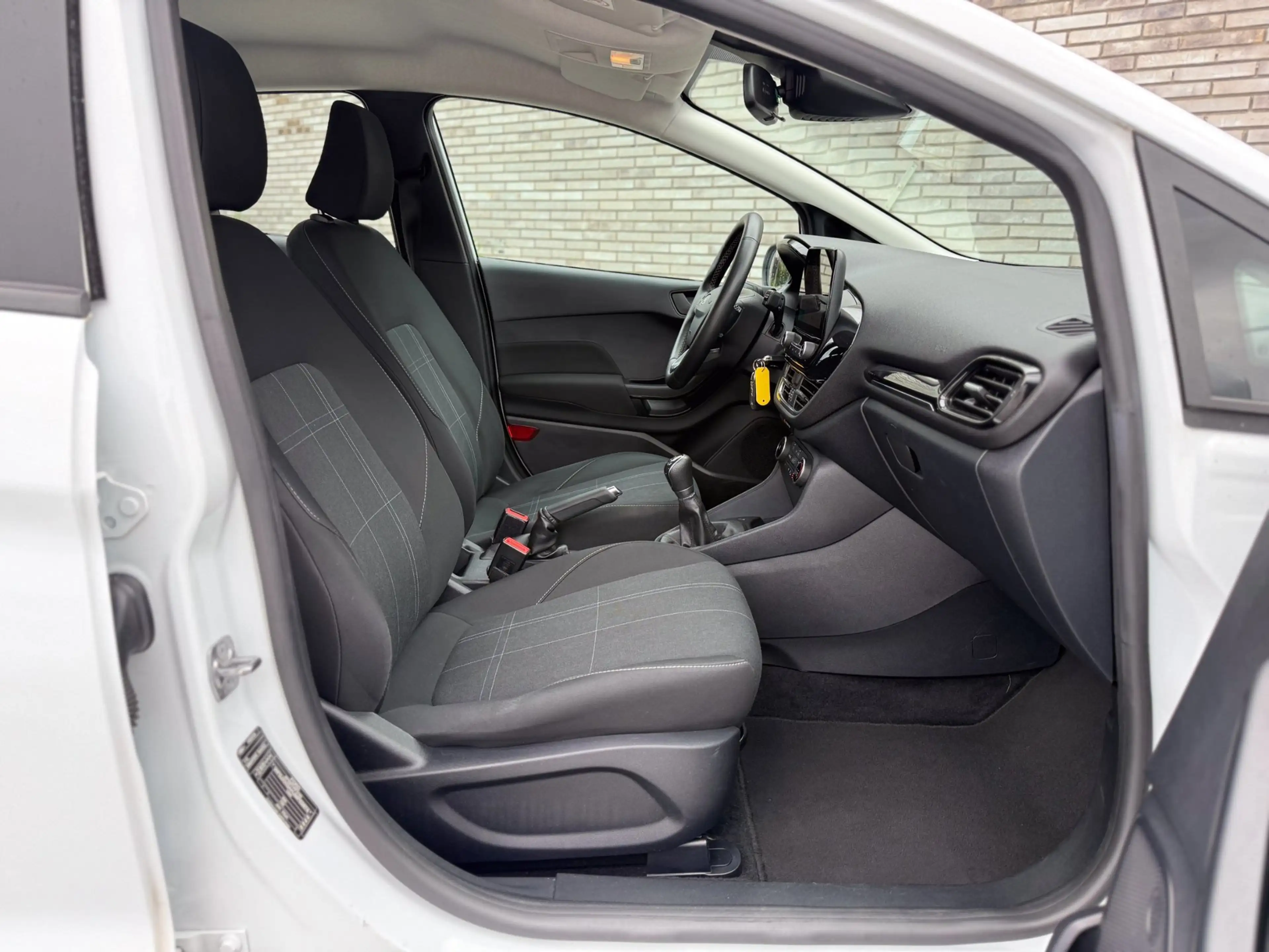 Ford Fiesta 1.1 * NIEUWE APK * PARKEERSENSOREN * CAR PLAY * — photo 15