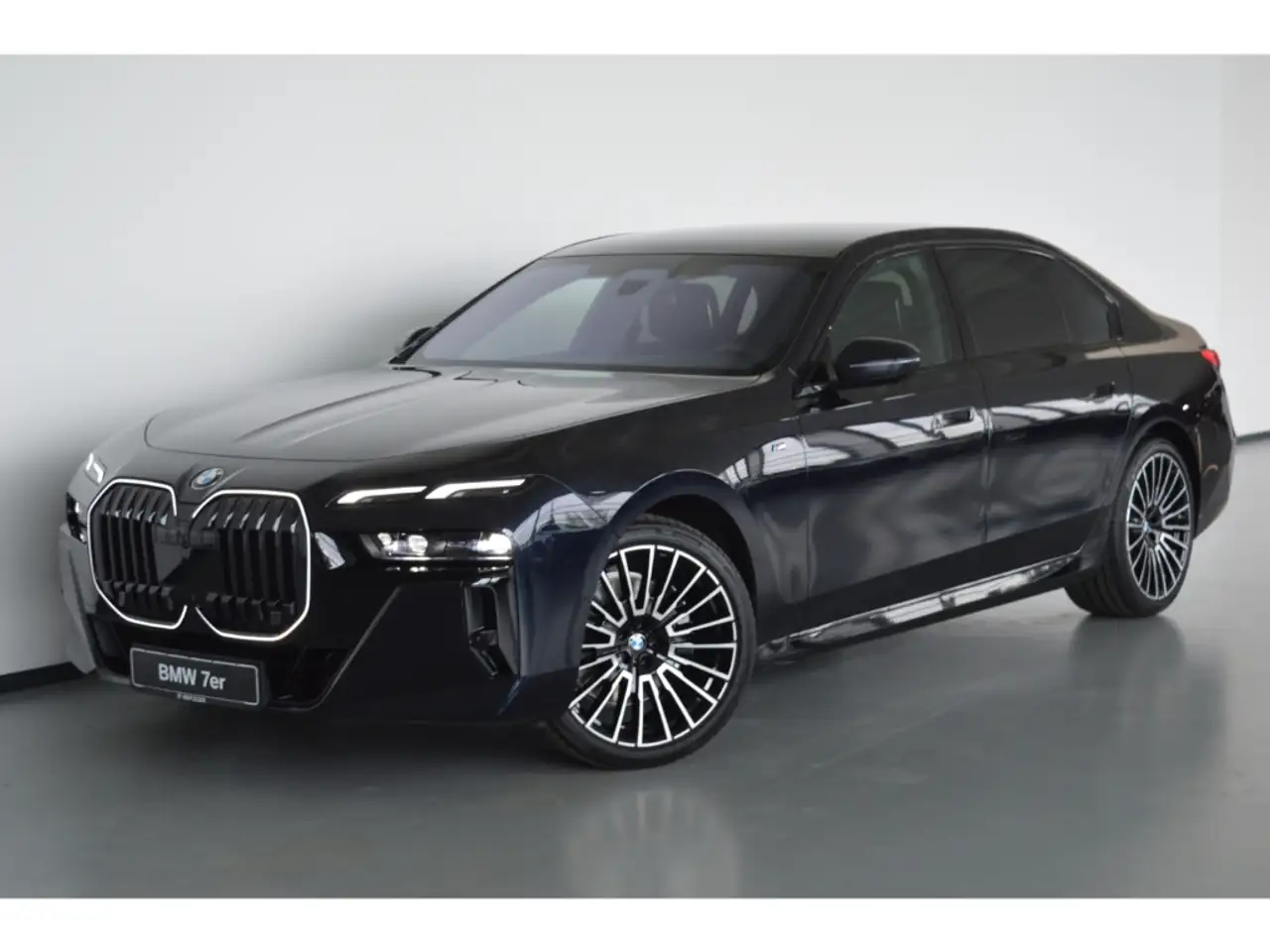 BMW 740